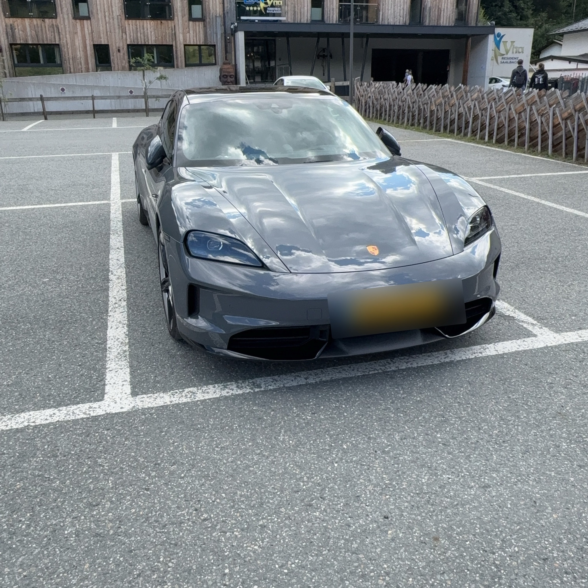 2021 Porsche Taycan Sport Turismo