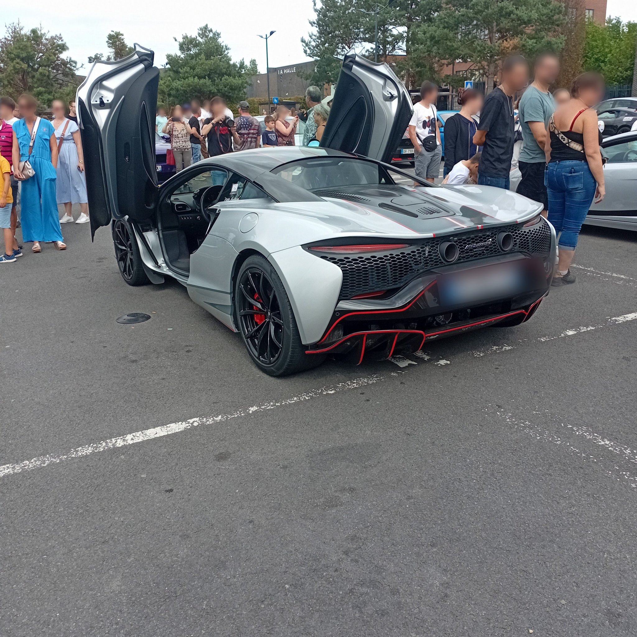 2021 McLaren Artura