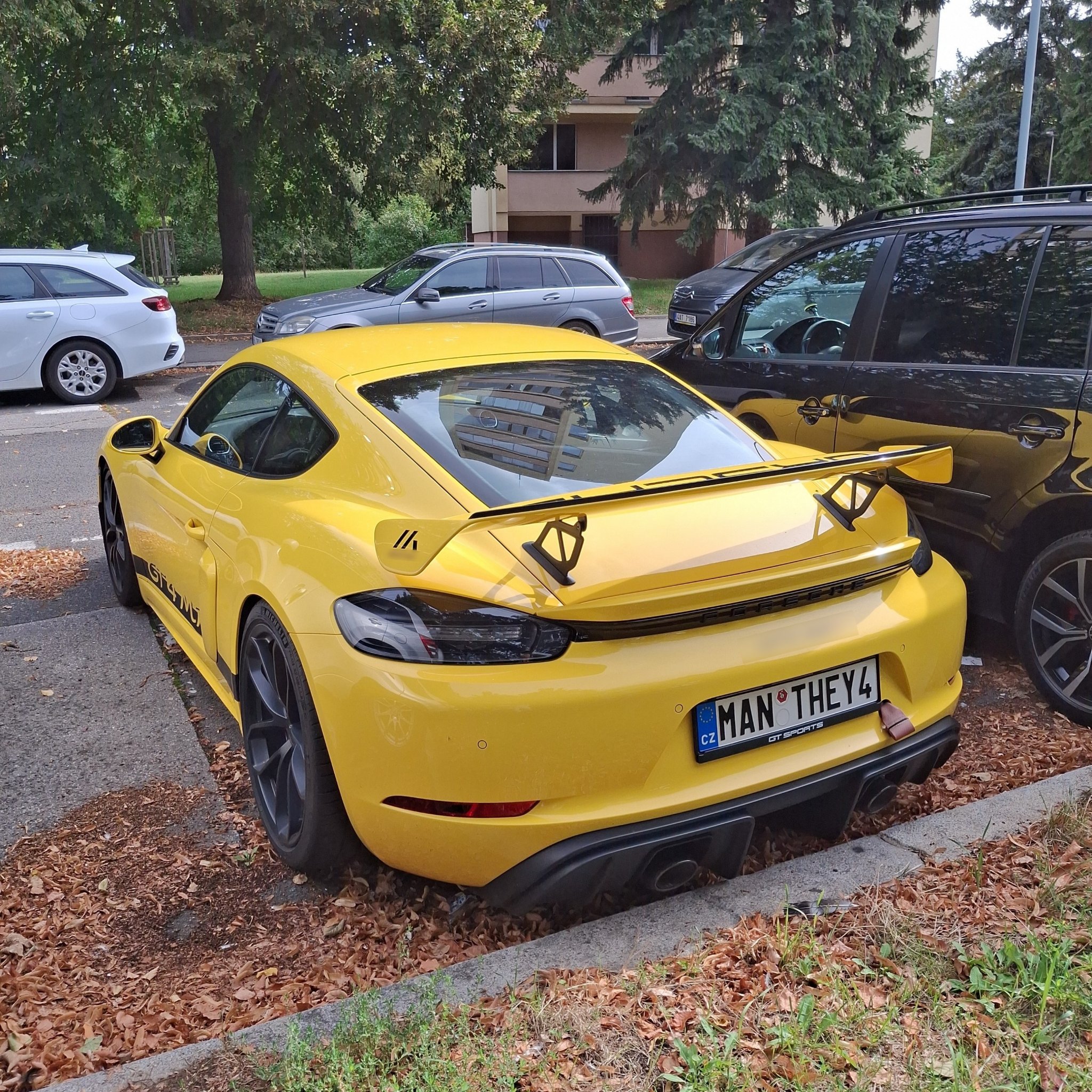 2021 Porsche Cayman (982) GT4 MR
