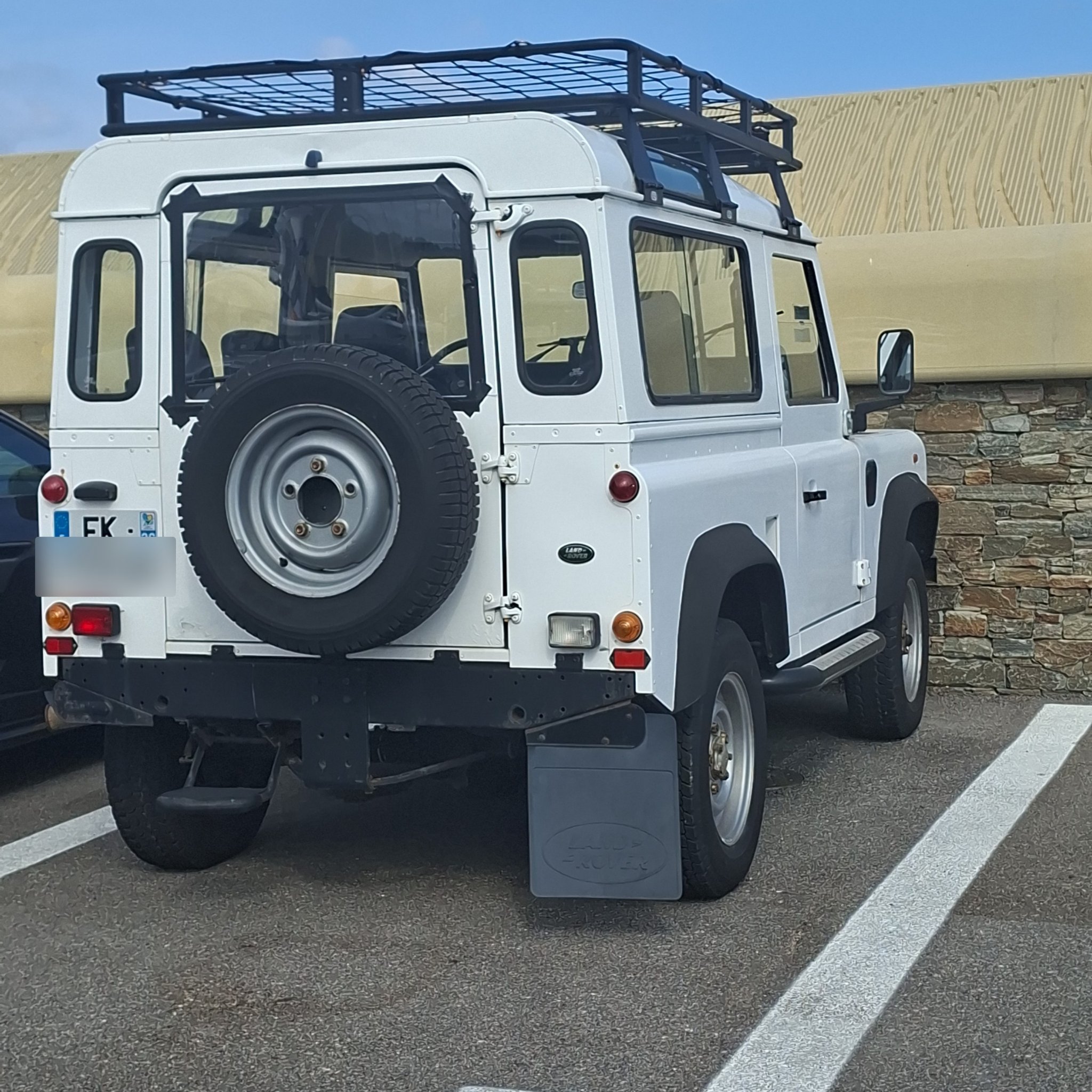 1983 Land Rover Defender (Classic) 110 Station Wagon