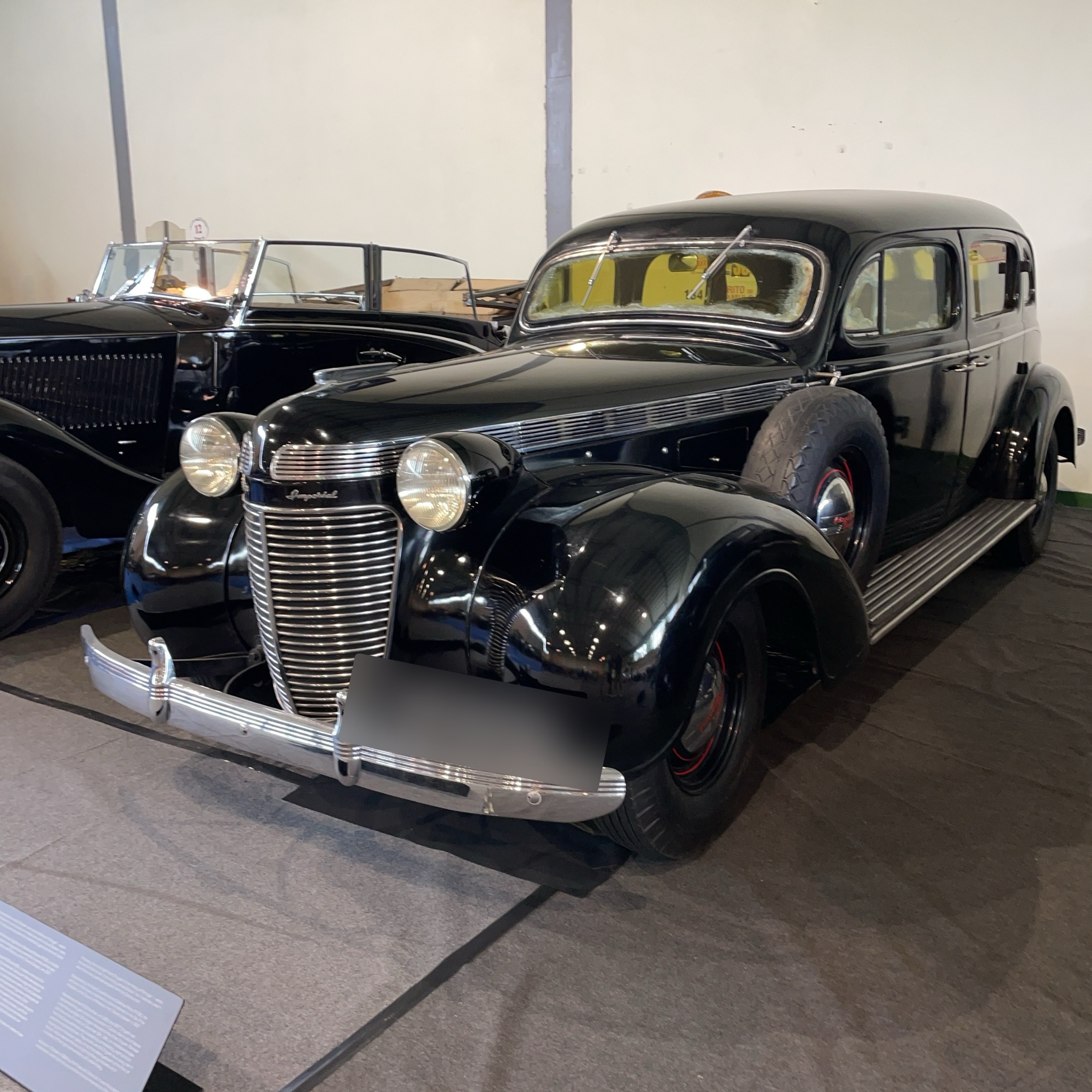 1937 Chrysler Imperial (C-15)