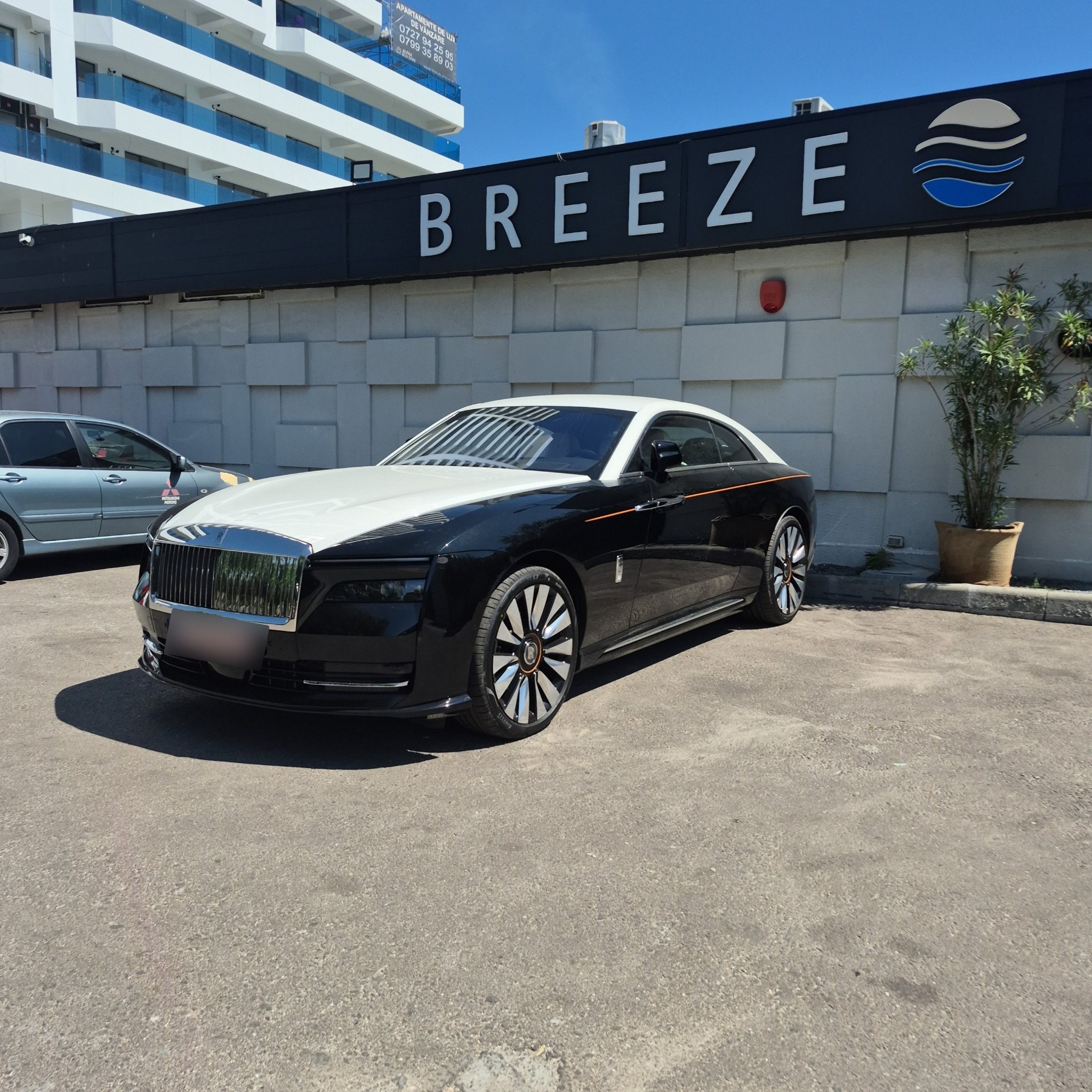 2023 Rolls-Royce Spectre