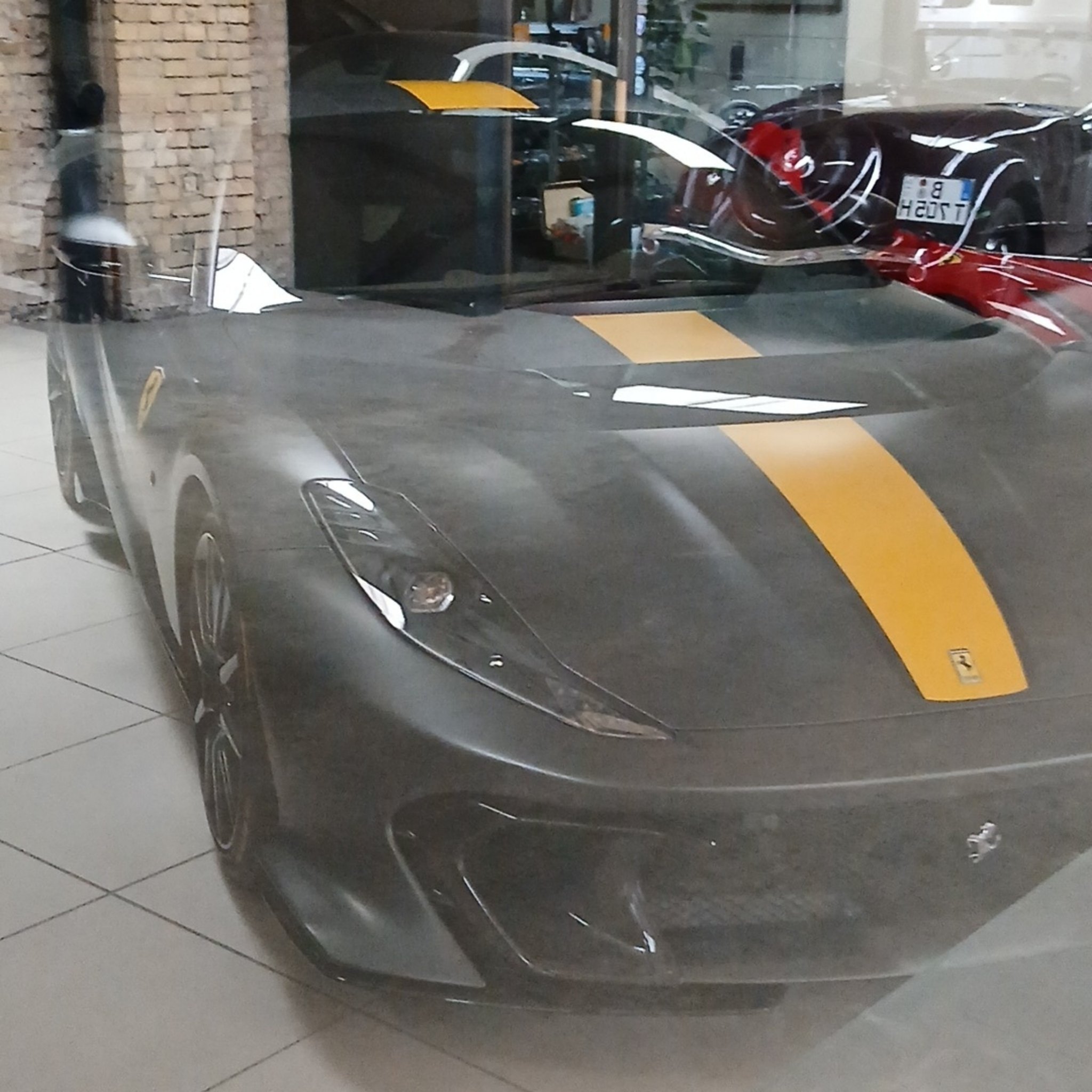 2021 Ferrari 812 Competizione