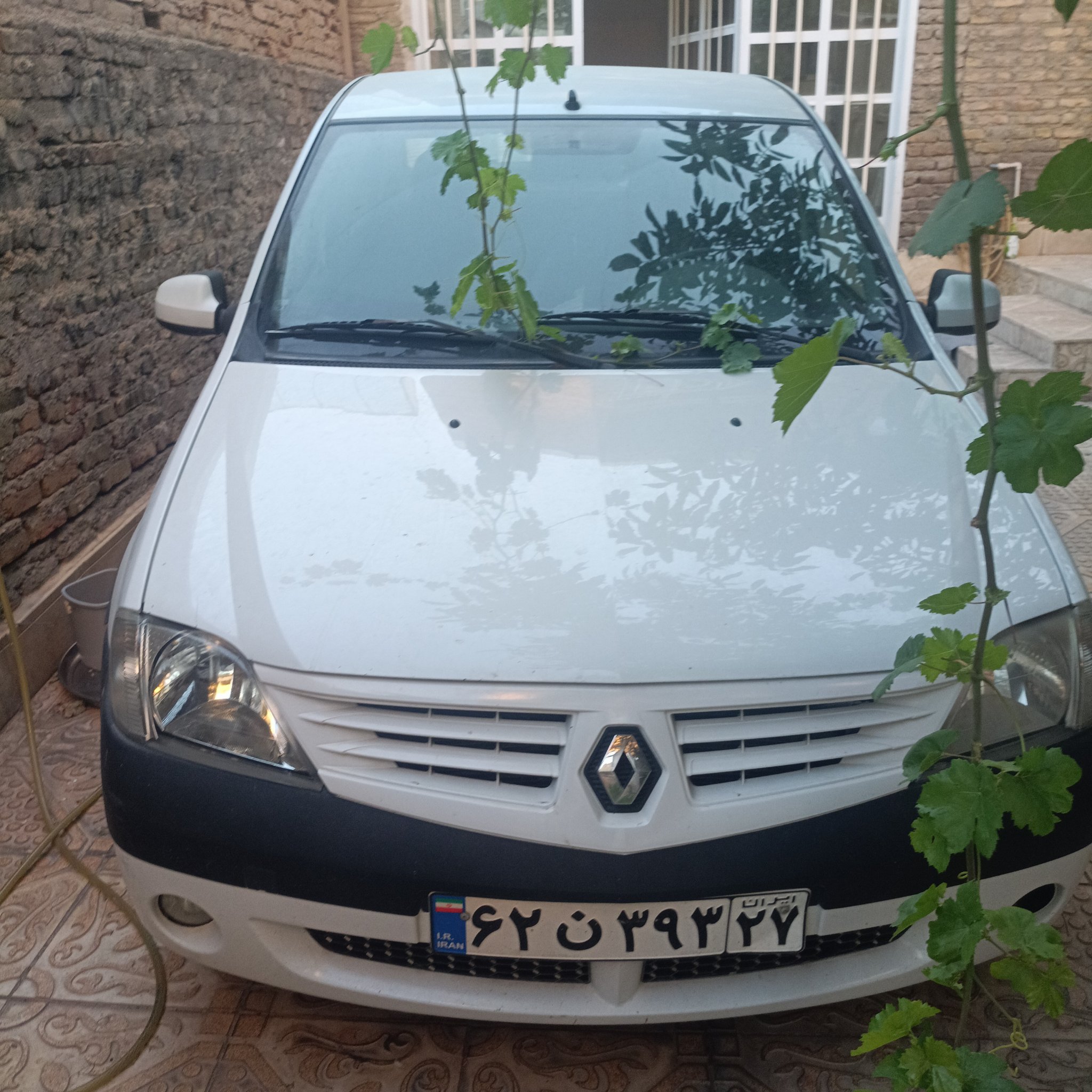 2004 Renault Logan (Mk1)