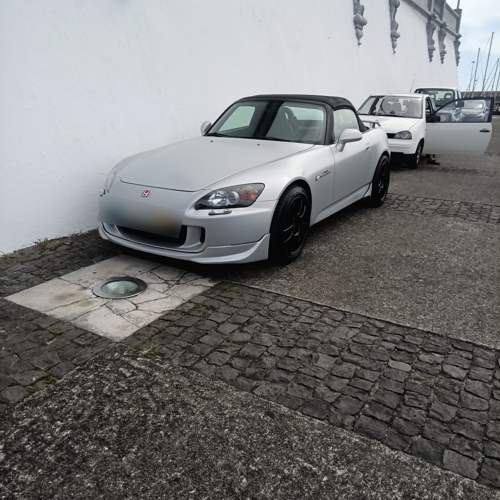 2003 Honda S2000 (AP2)