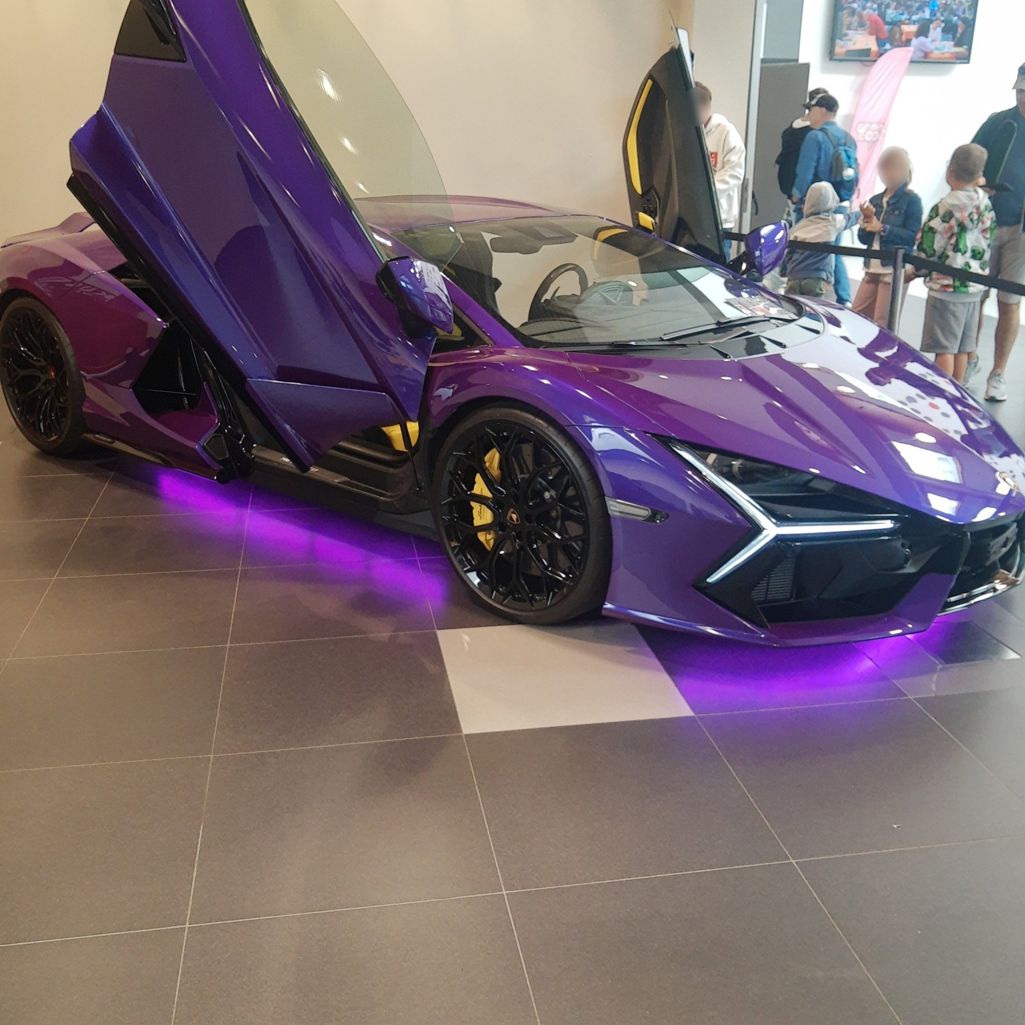 2023 Lamborghini Revuelto