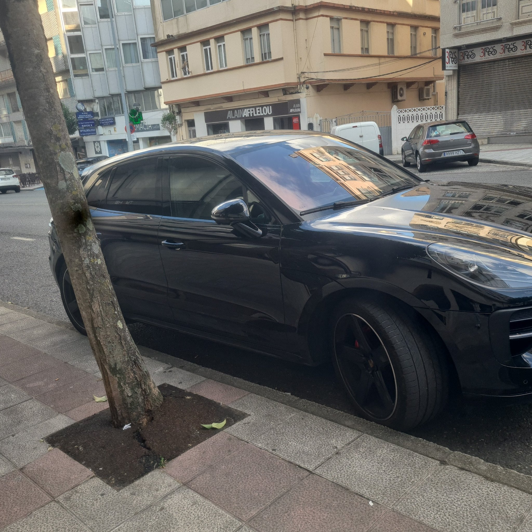 2014 Porsche Macan (95B)