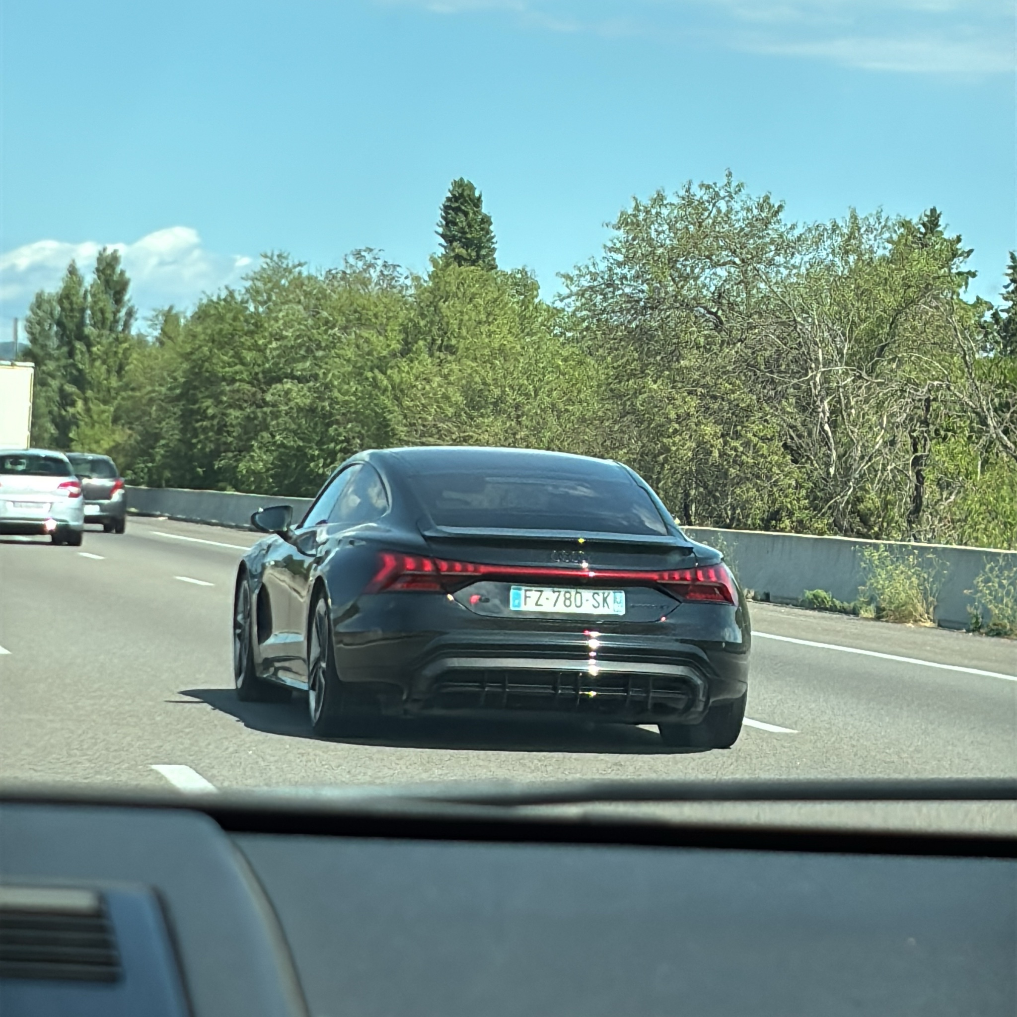 2021 Audi e-tron GT (F8)