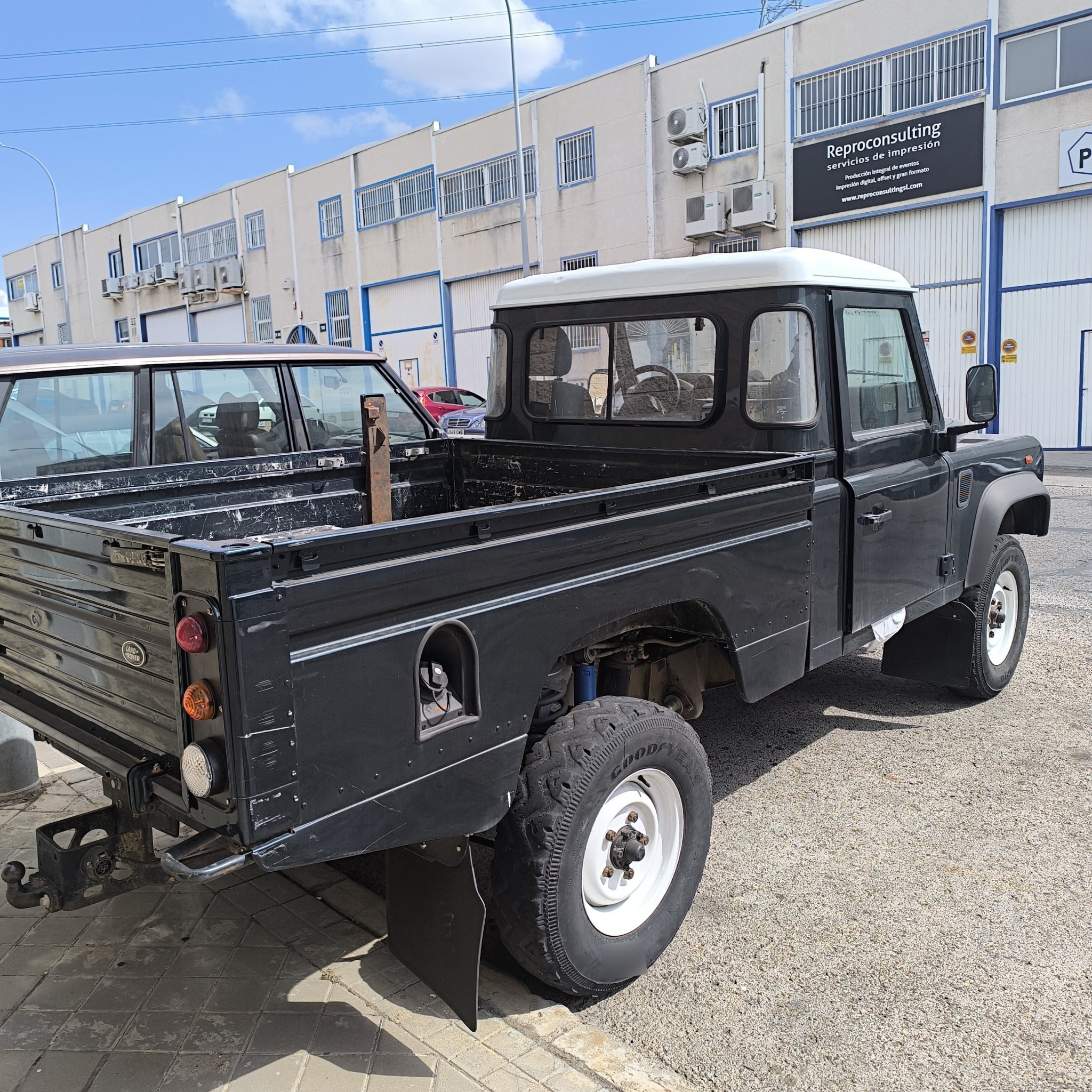 1990 Land Rover Defender (Classic) 130 Pick-Up