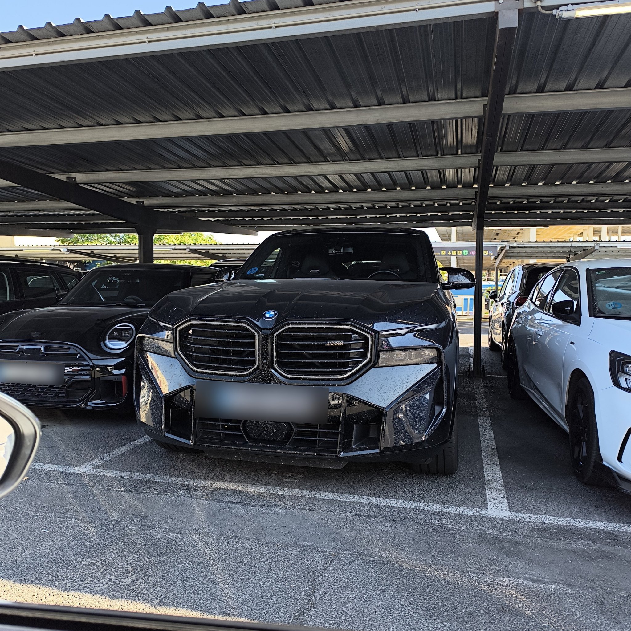 2023 BMW XM (G09)