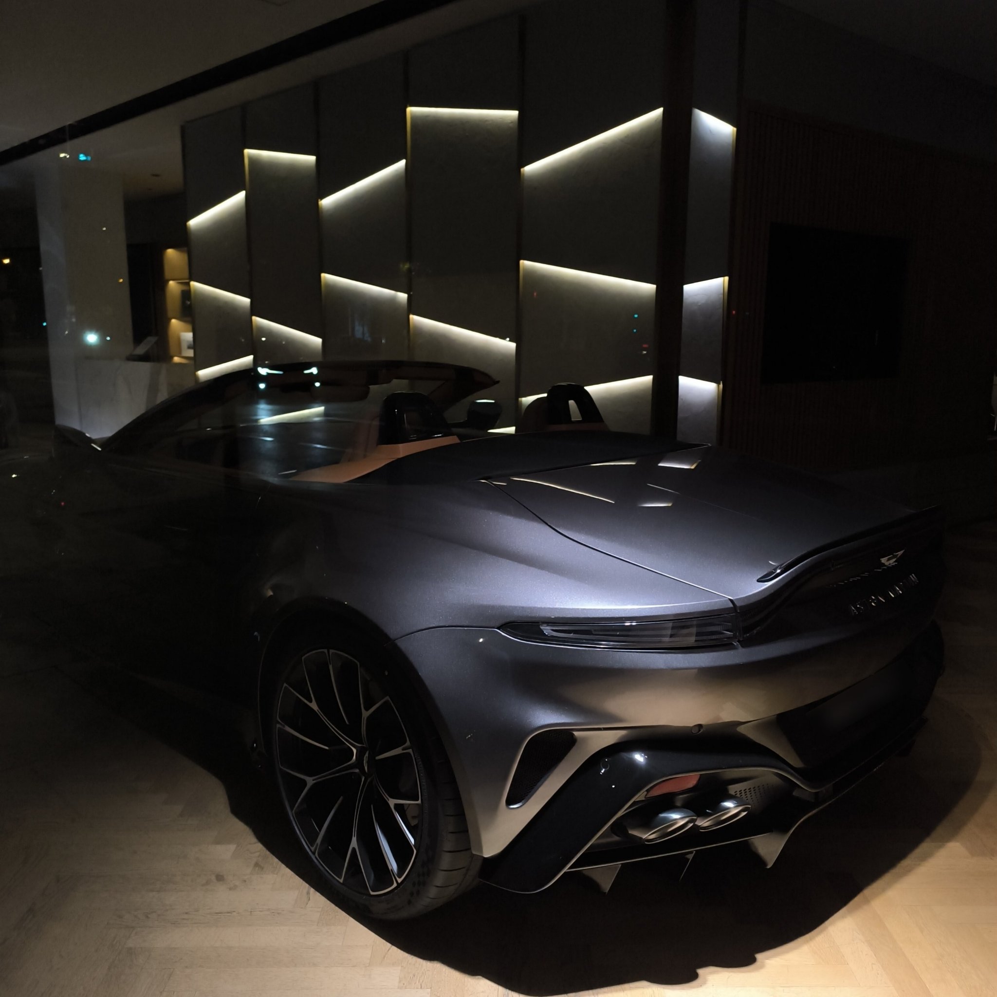 2018 Aston Martin Vantage (2018)