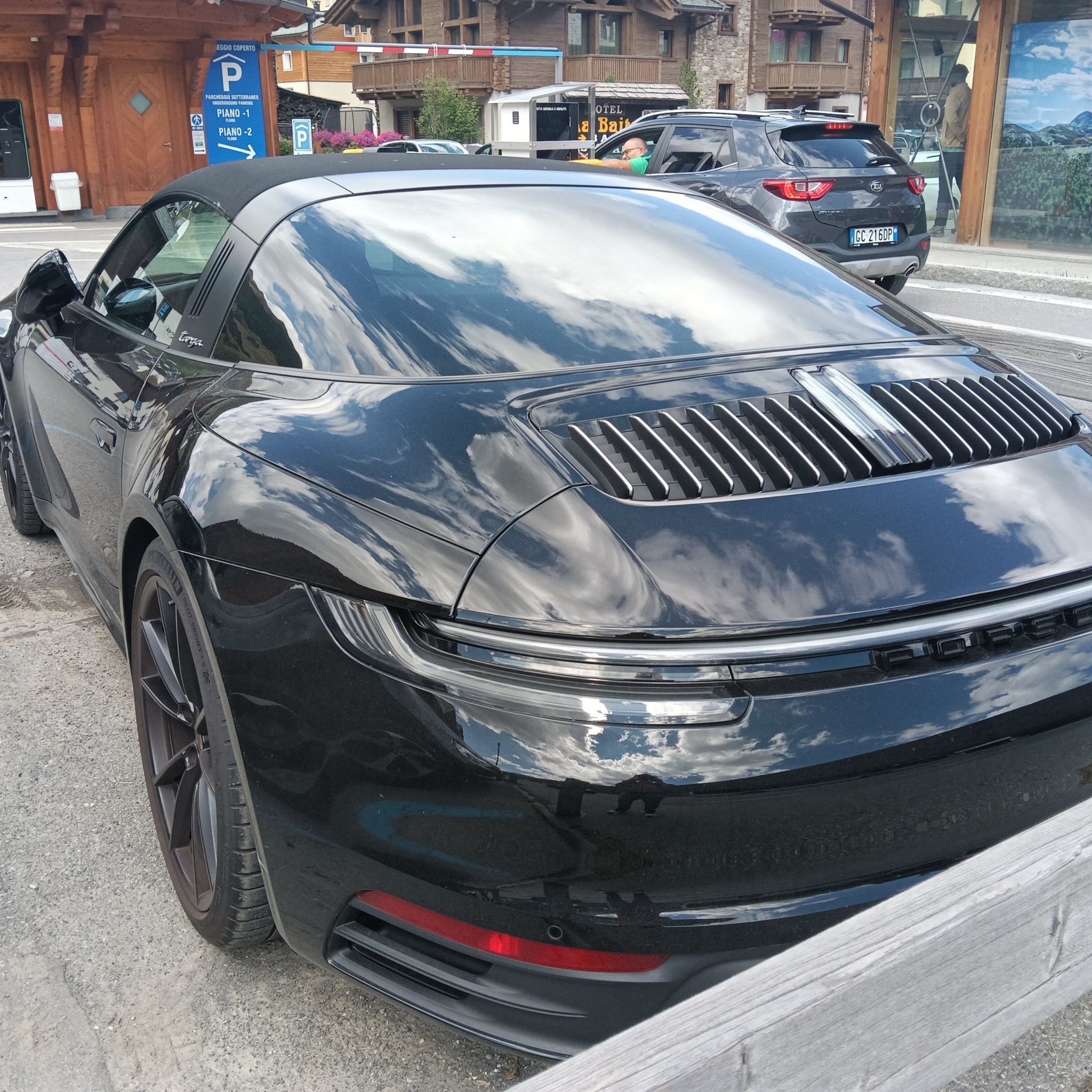 2020 Porsche 911 (992) Targa