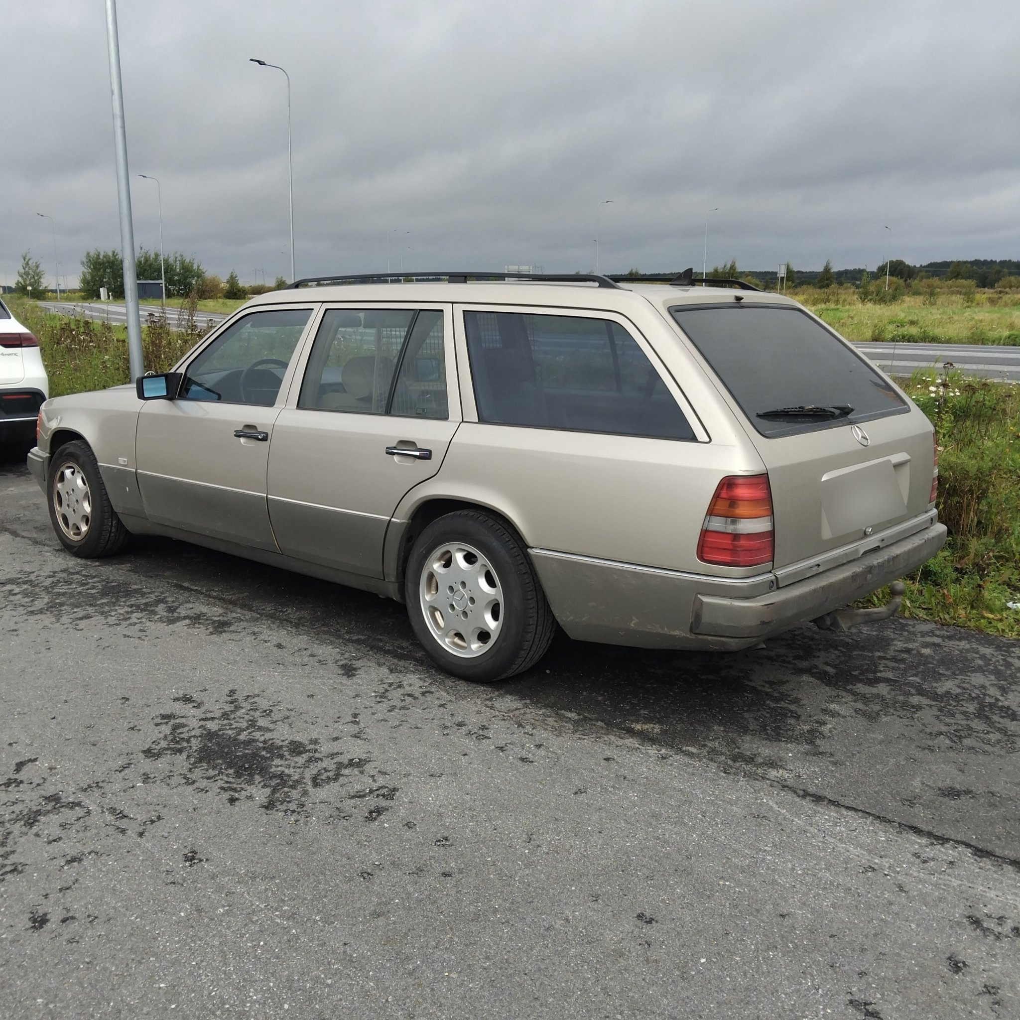 1985 Mercedes-Benz E-Class (W124) Estate