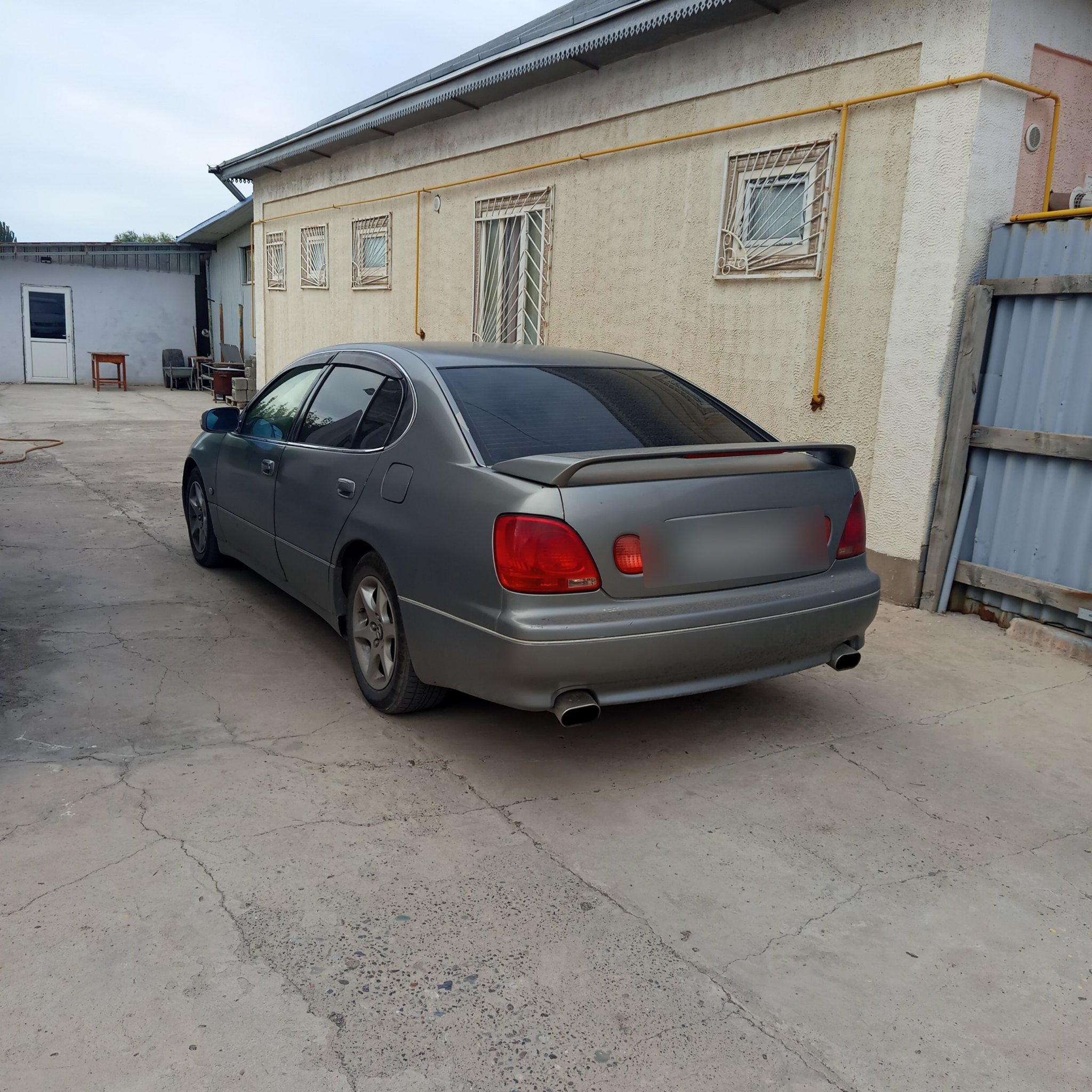1998 Lexus GS (S160)