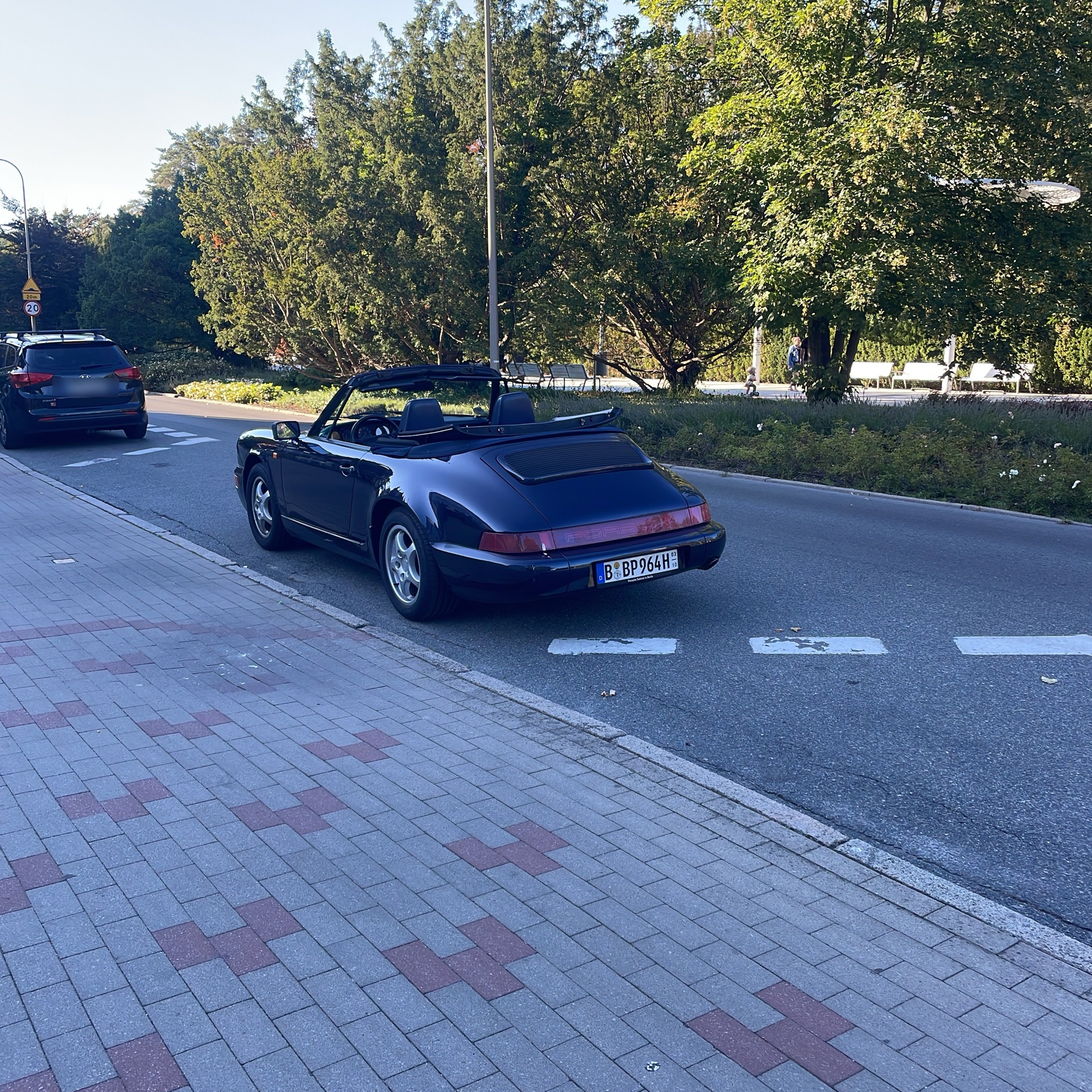 1990 Porsche 911 (964) Carrera Cabriolet