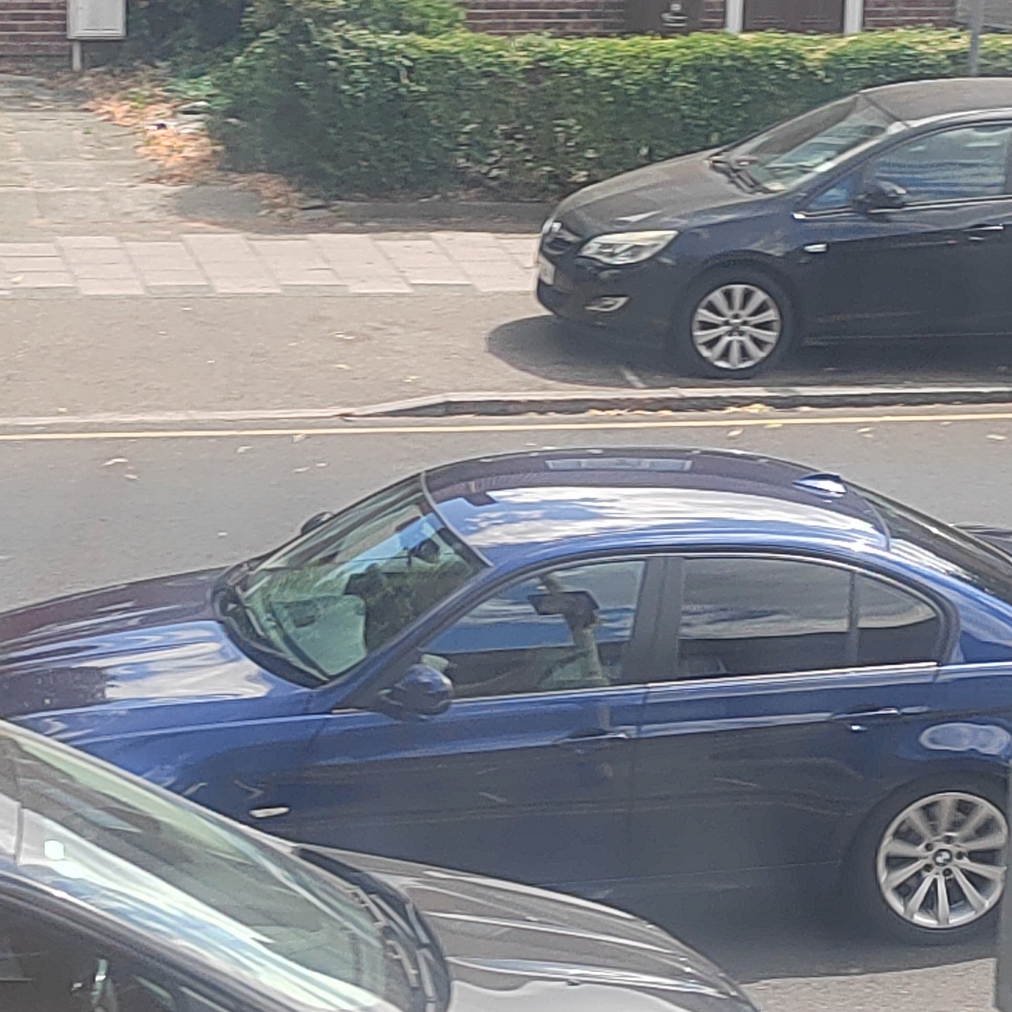 2005 BMW 3 Series (E90)