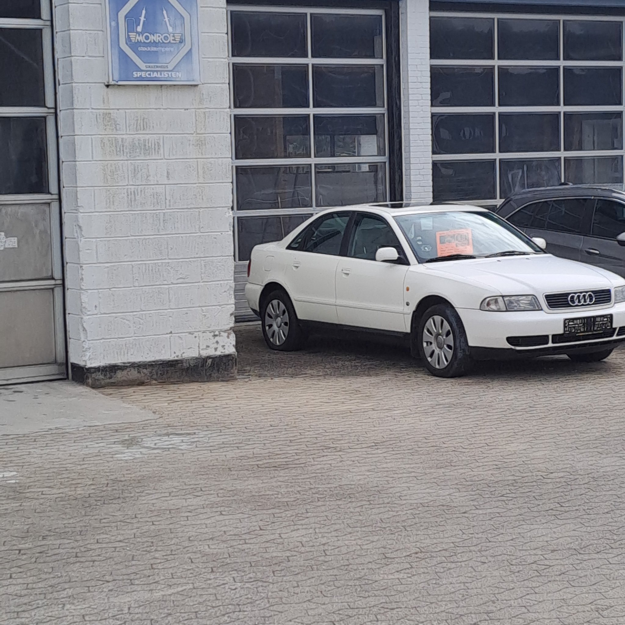 1994 Audi A4 (B5)