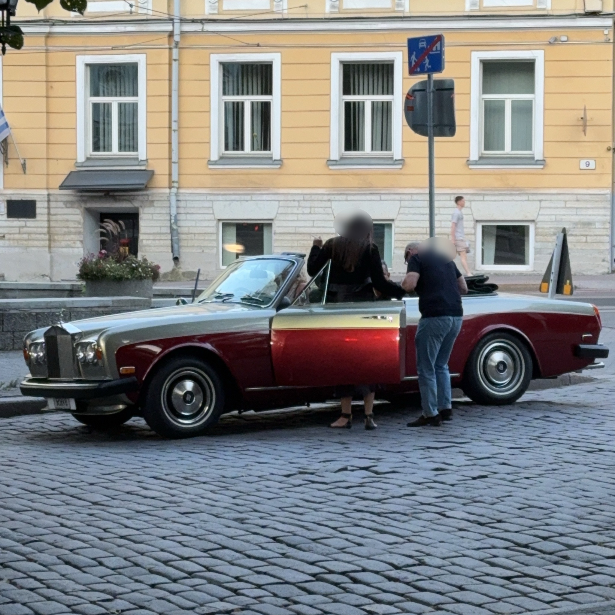 1971 Rolls-Royce Corniche Convertible
