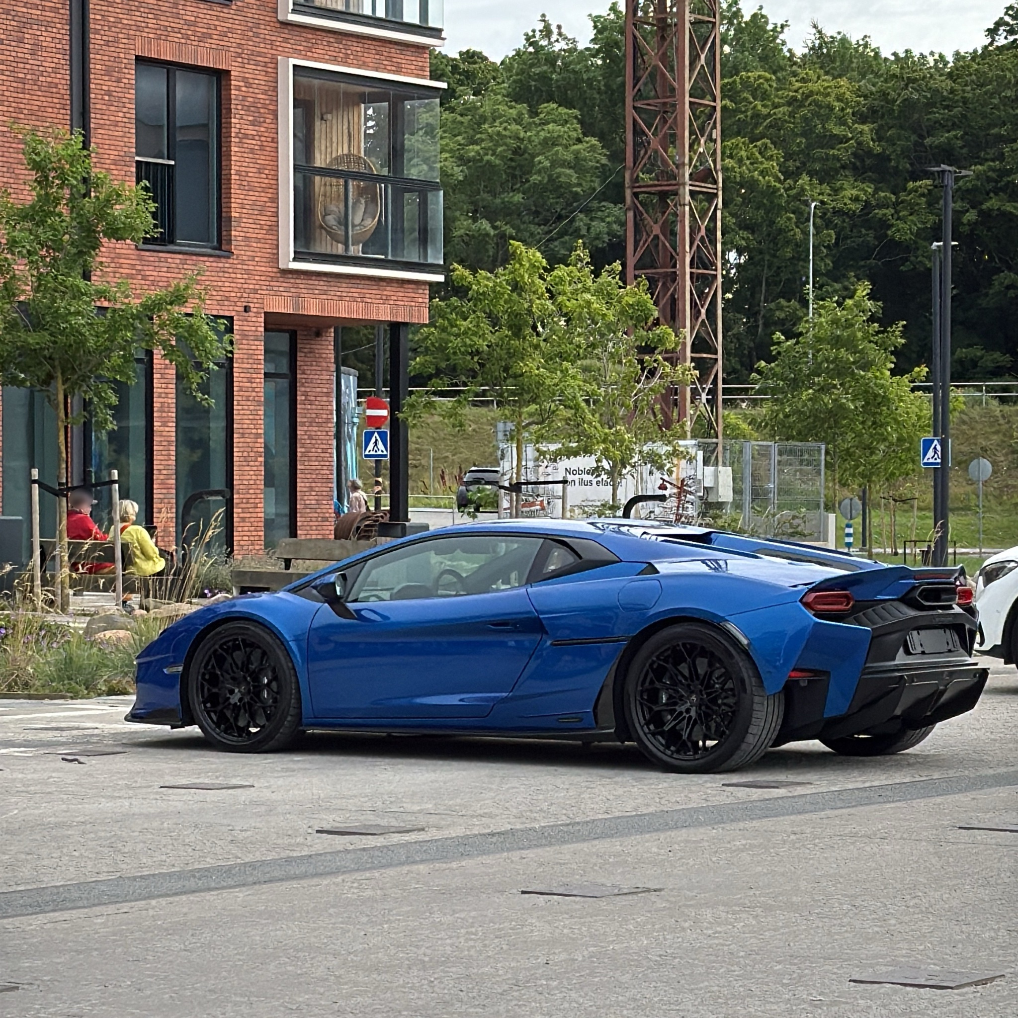 2023 Lamborghini Revuelto