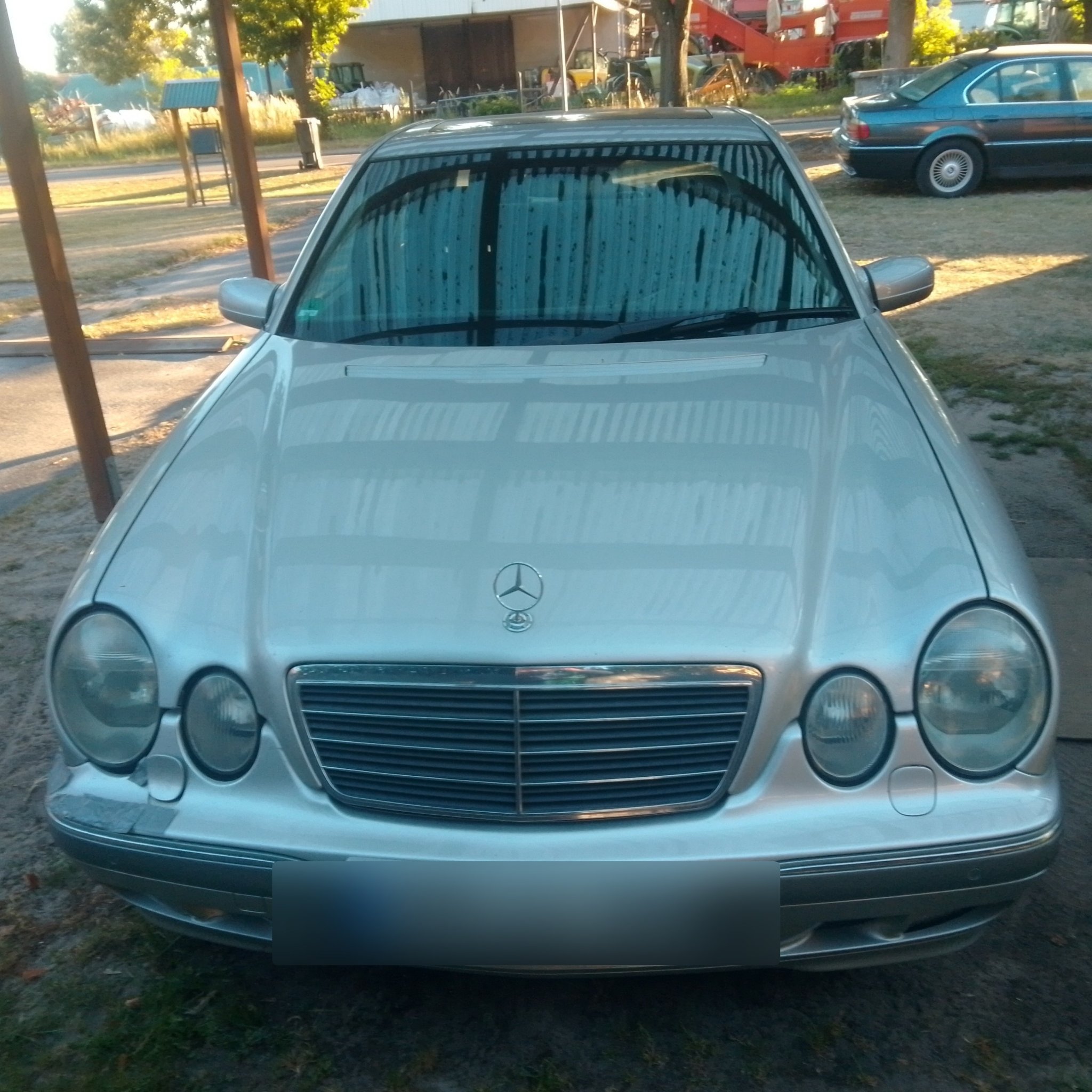 1995 Mercedes-Benz E-Class (W210)