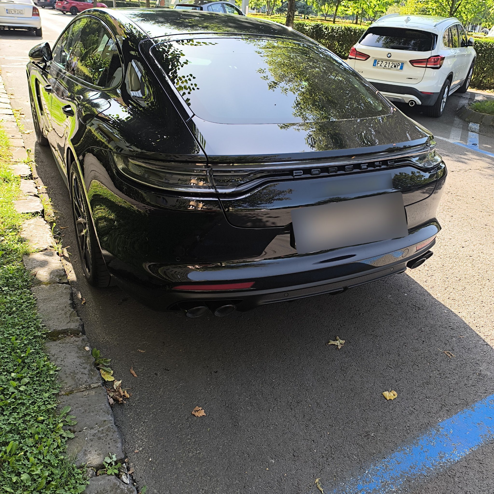2016 Porsche Panamera 4S (971)