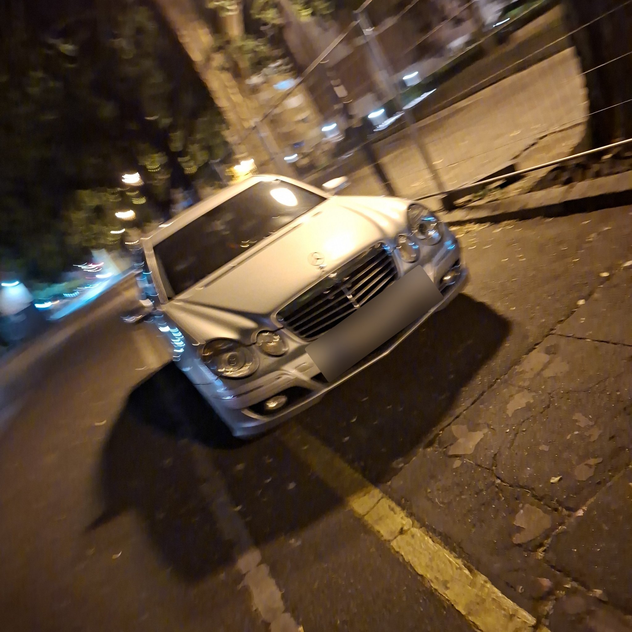 2002 Mercedes-Benz E-Class (W211)