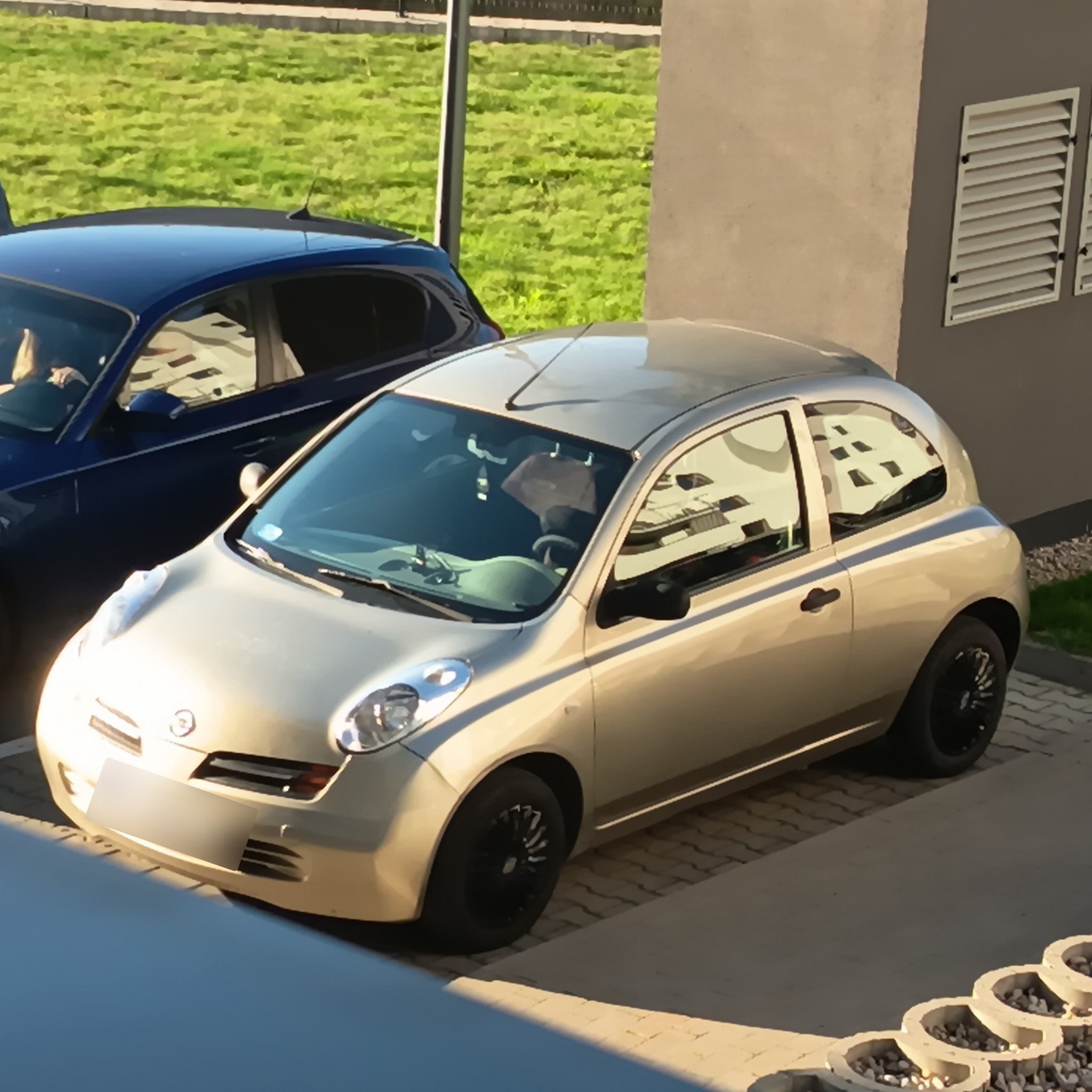 2002 Nissan Micra (K12)