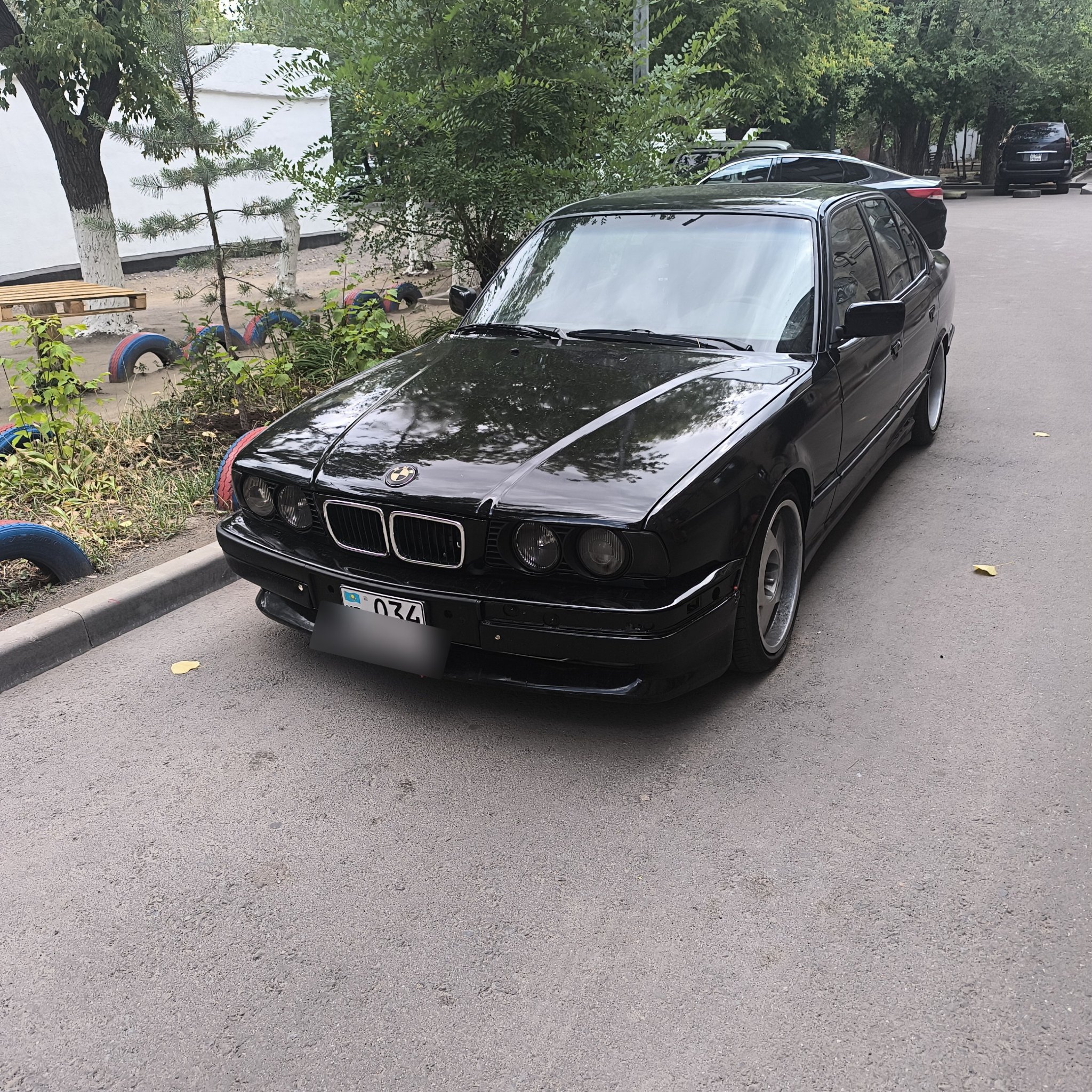 1988 BMW 5 Series (E34)