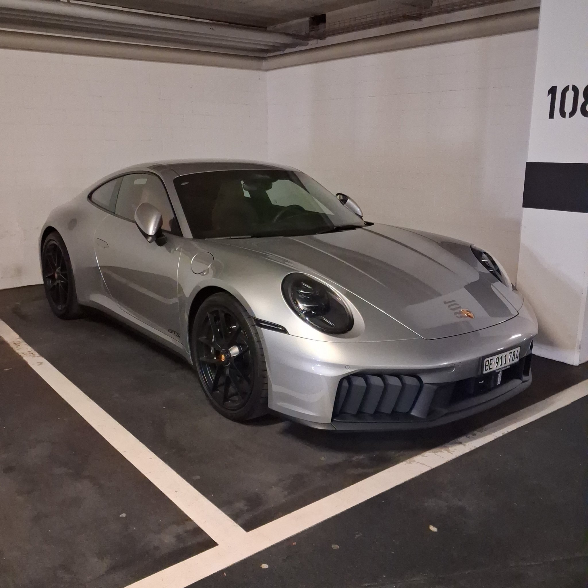 2022 Porsche 911 (992) GTS