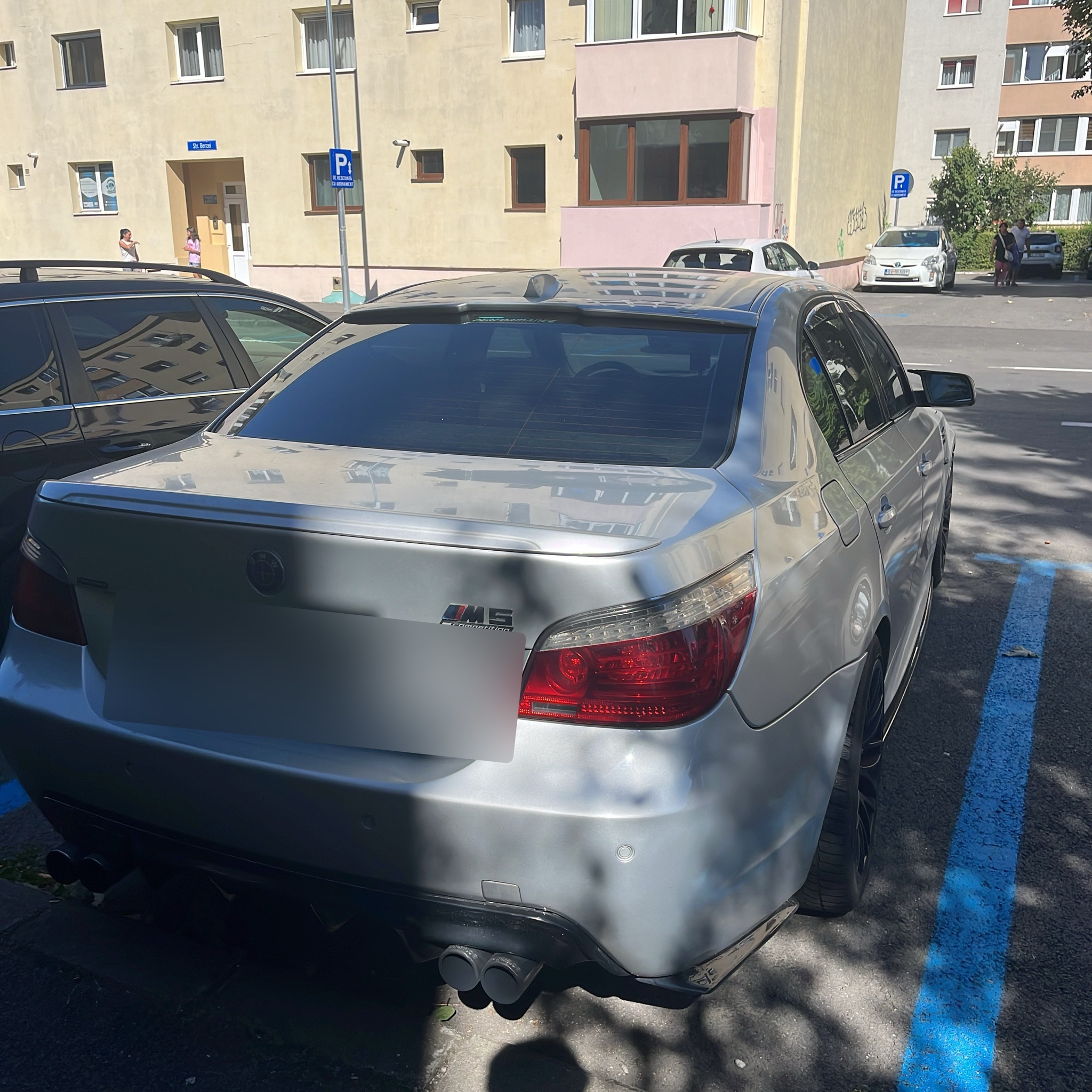 2005 BMW M5 (E60)