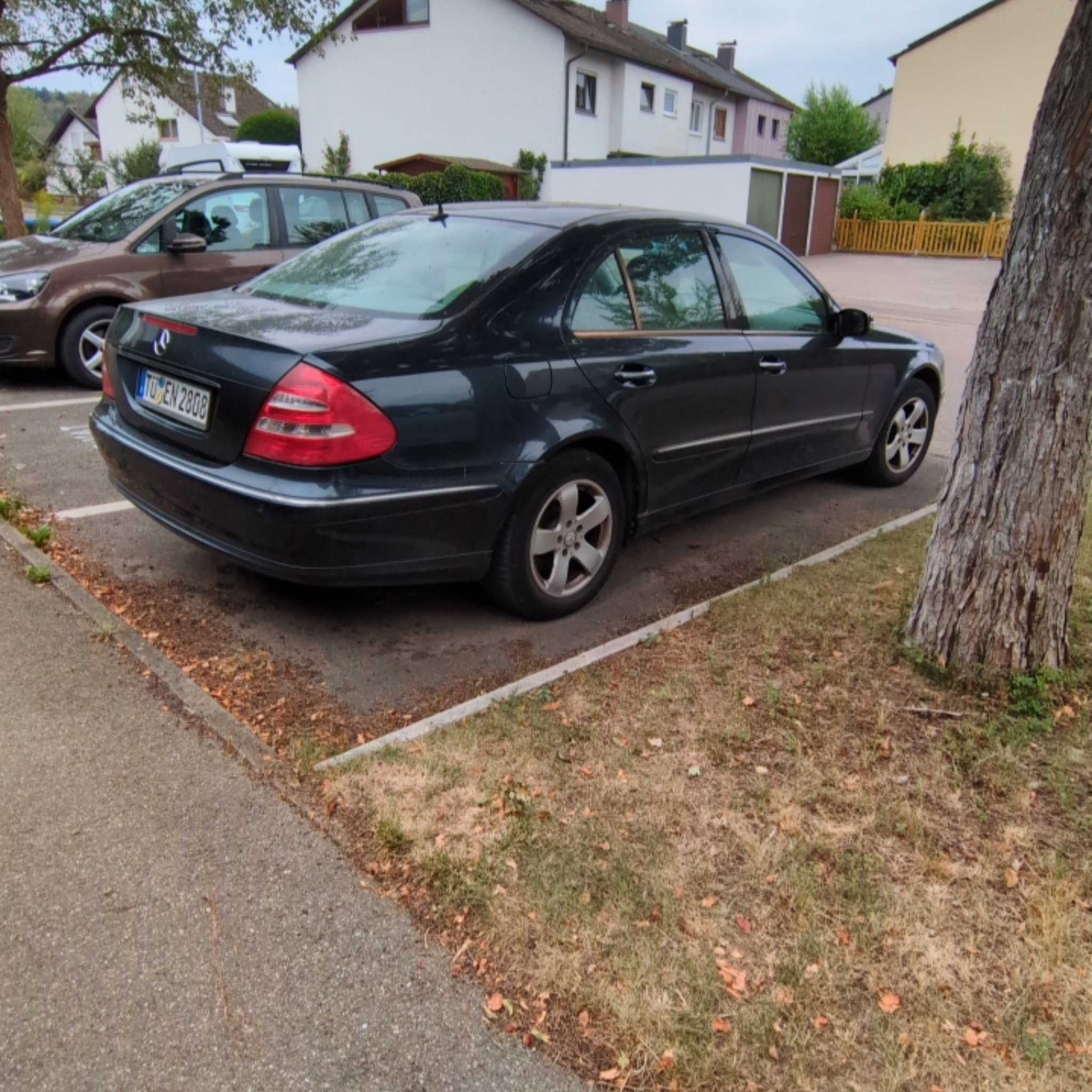 2002 Mercedes-Benz E-Class (W211)