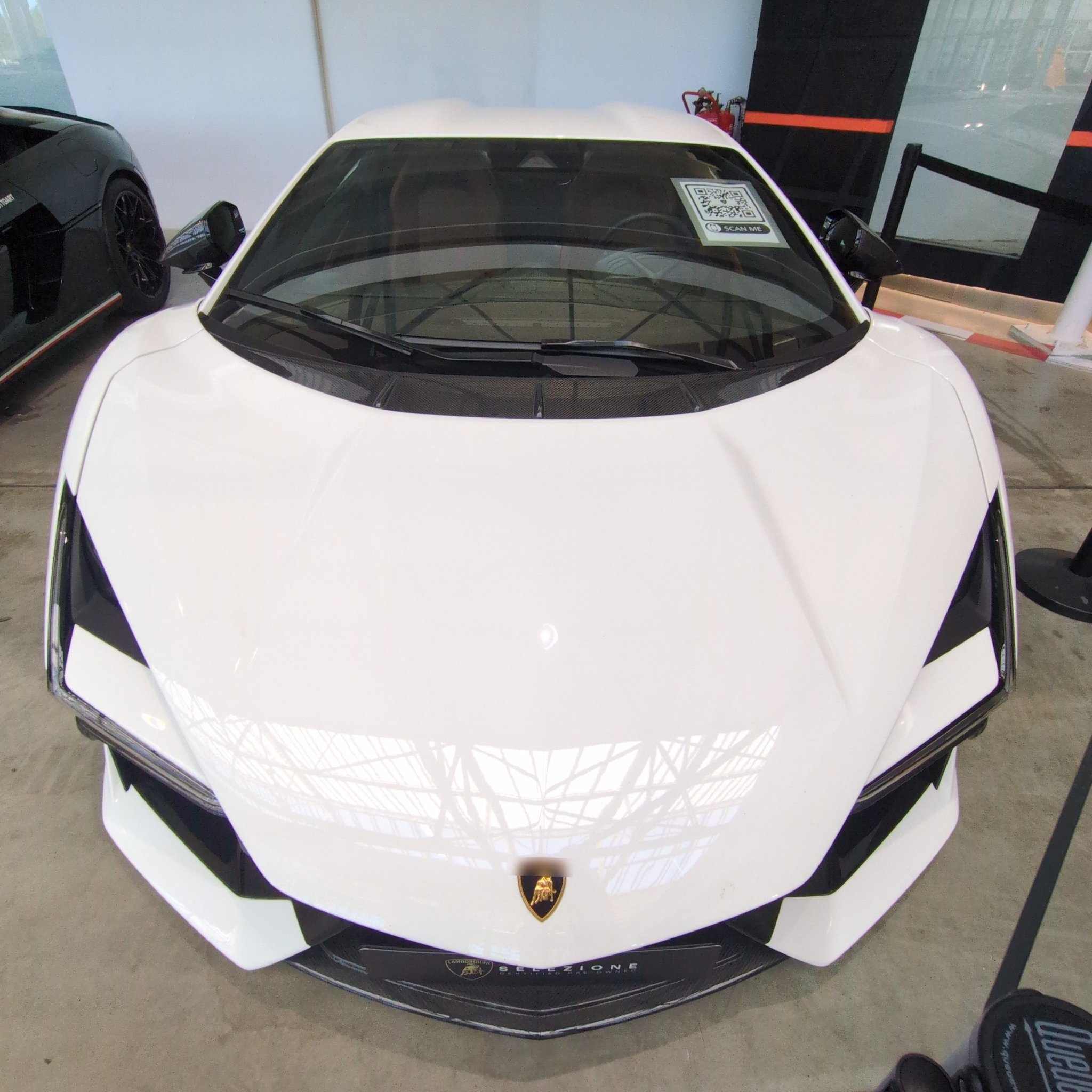 2023 Lamborghini Revuelto