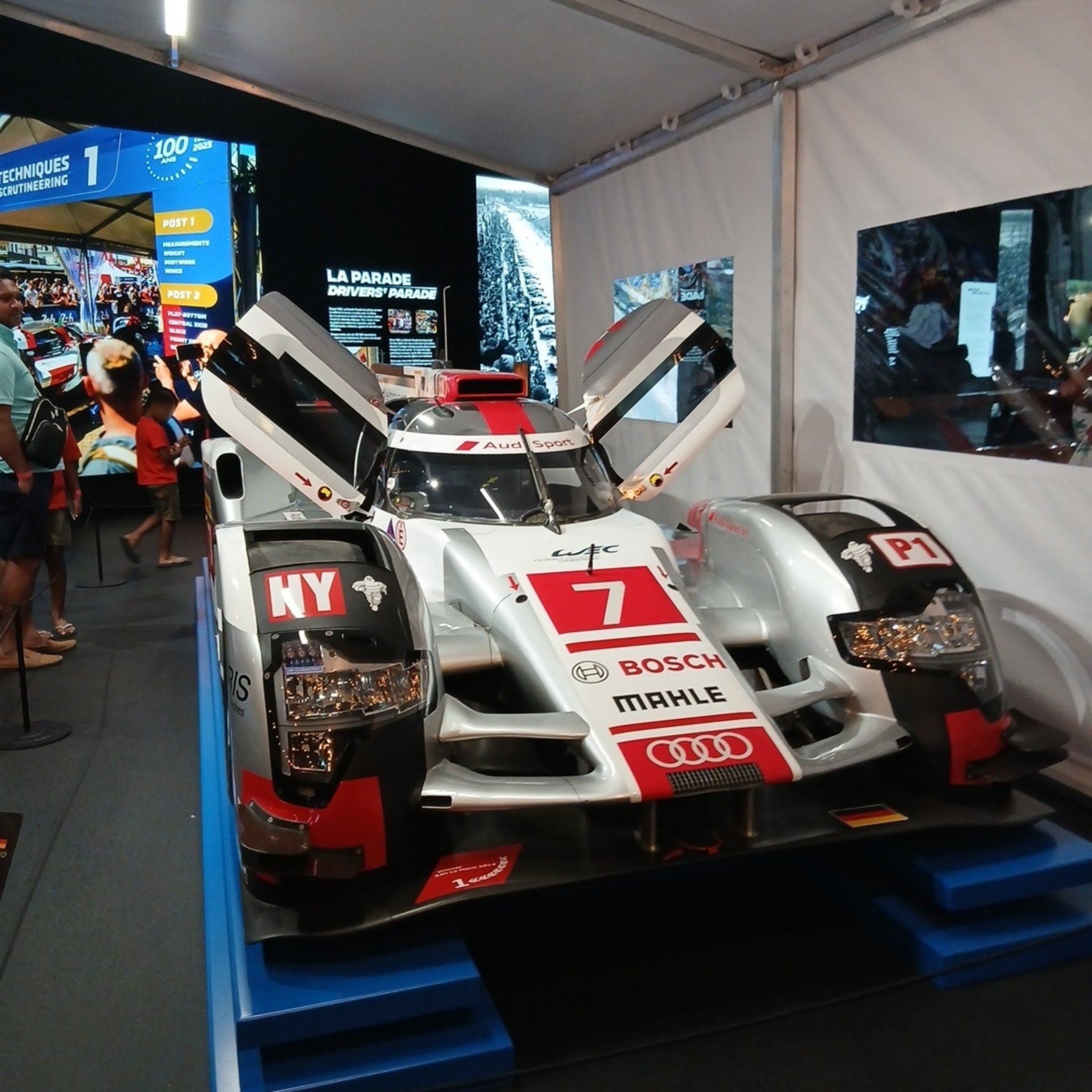 2012 Audi R18 e-tron quattro