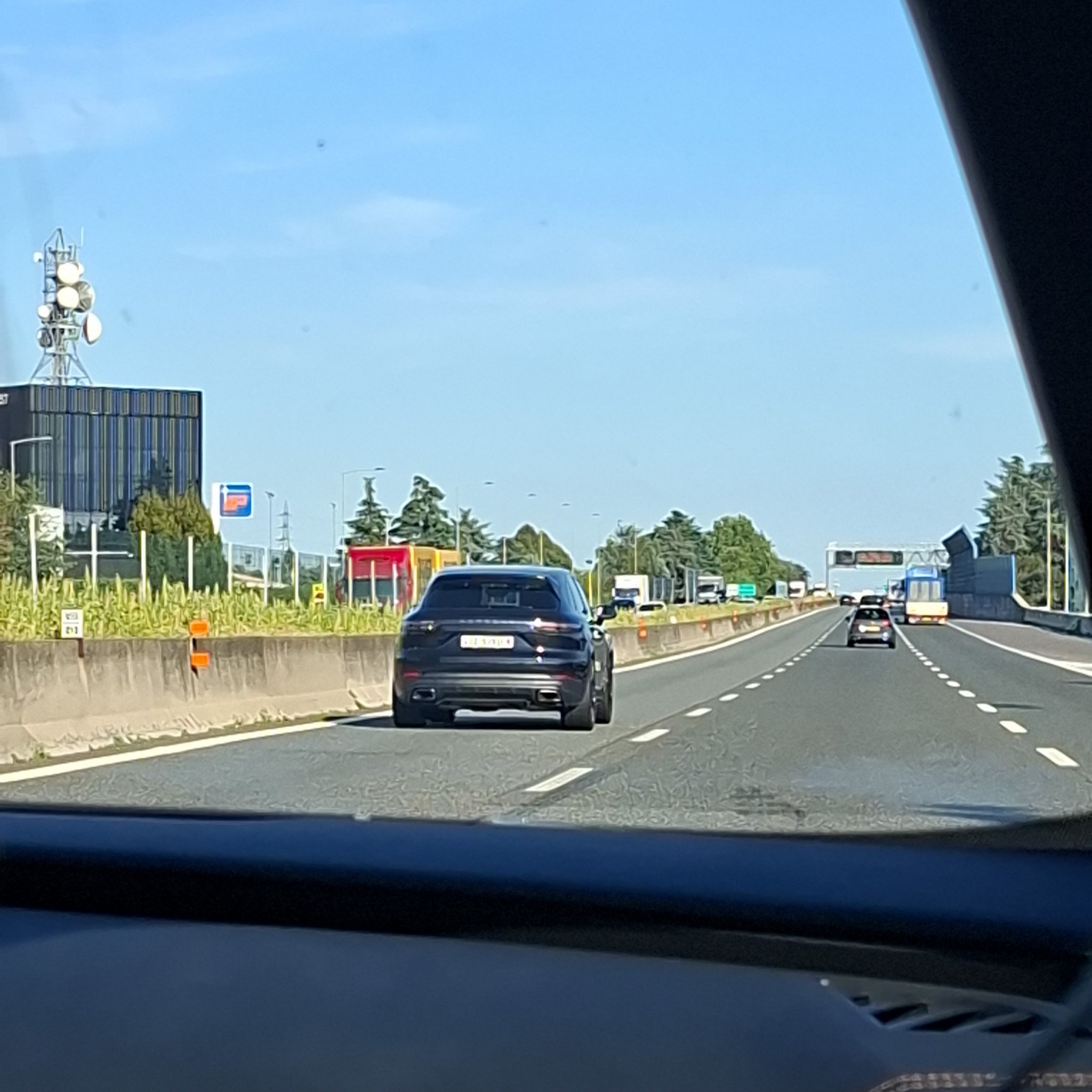 2018 Porsche Cayenne (9YA)