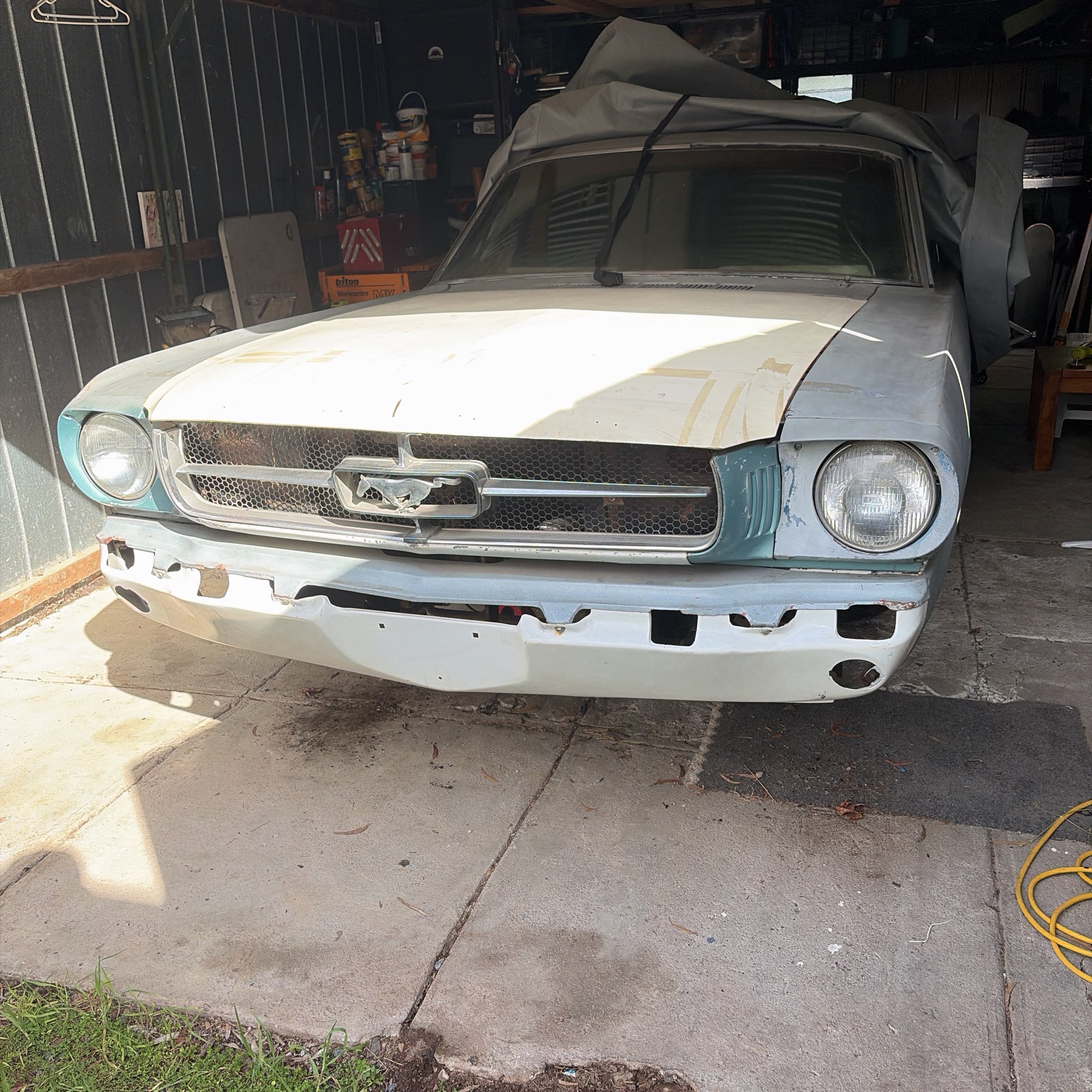 1965 Ford Mustang (1st Gen) Fastback 289 V8 (4-speed manual)