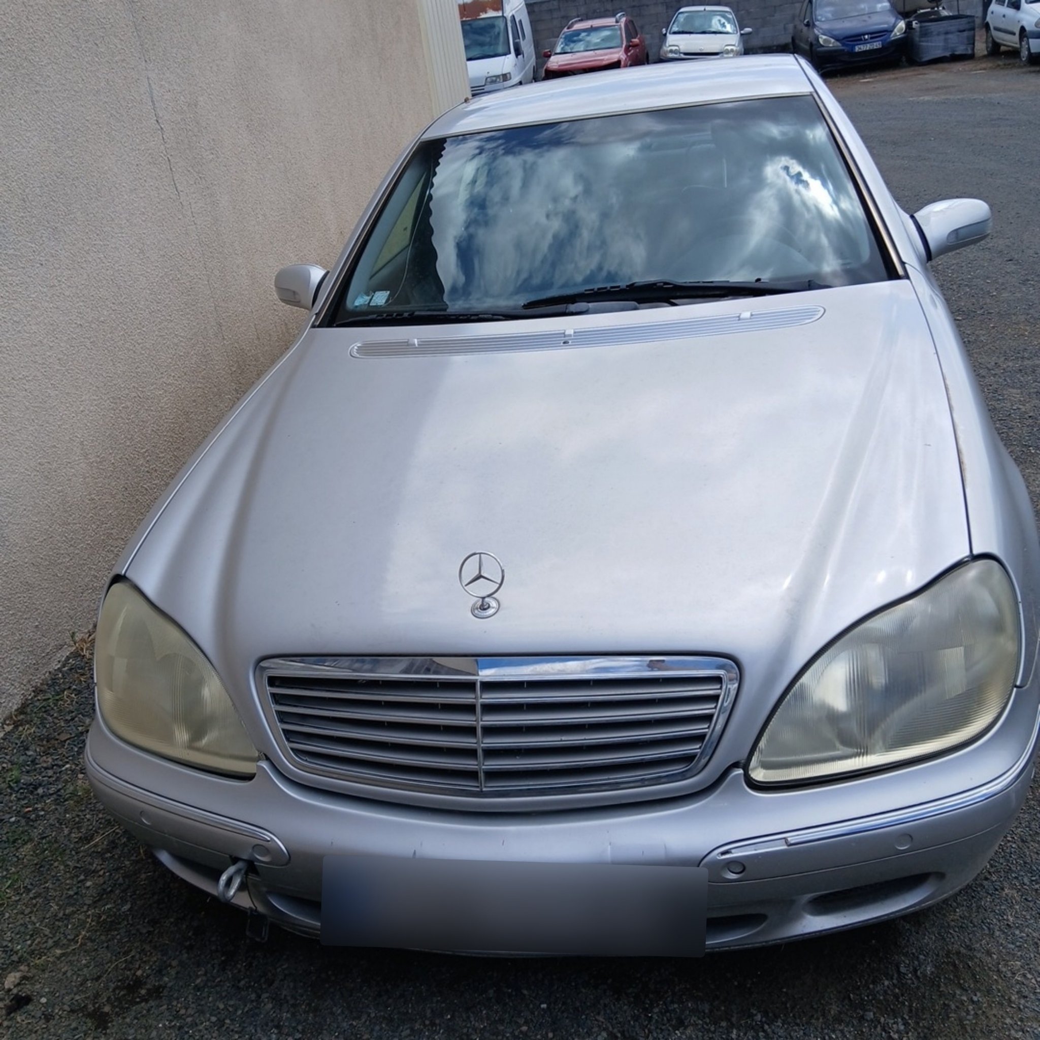 1998 Mercedes-Benz S-Class (W220)