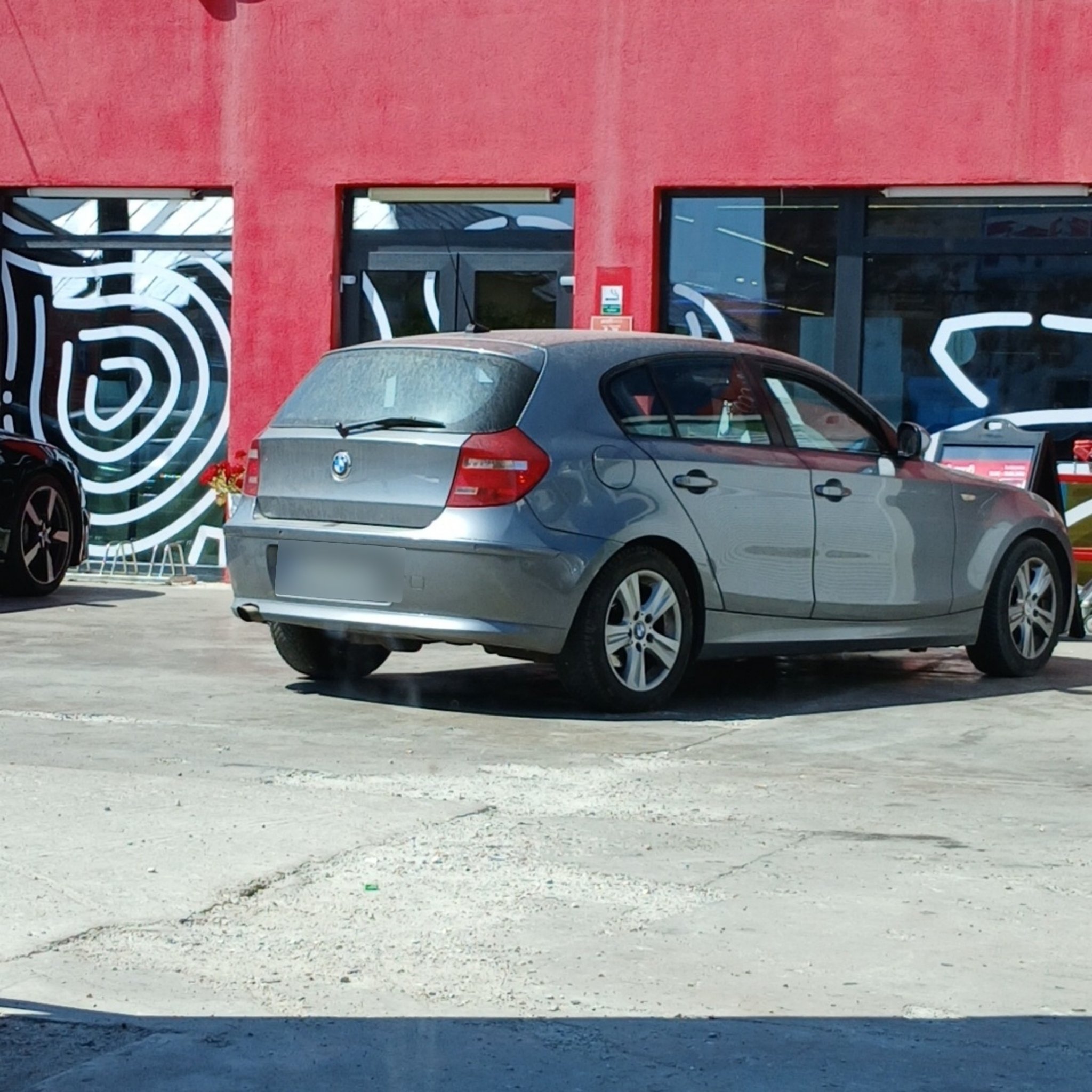 2004 BMW 1 Series (E87)