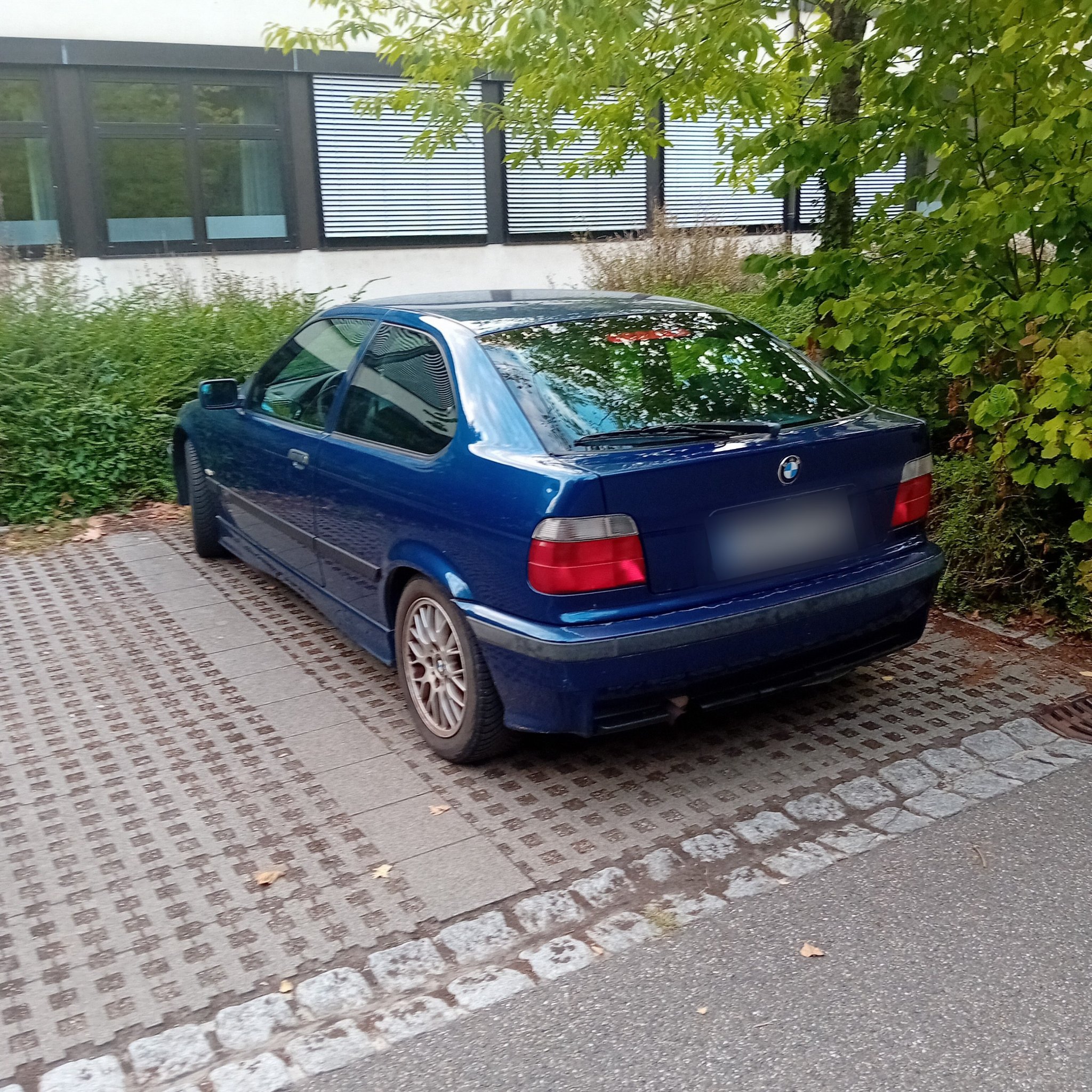 1994 BMW 3 Series (E36) Compact