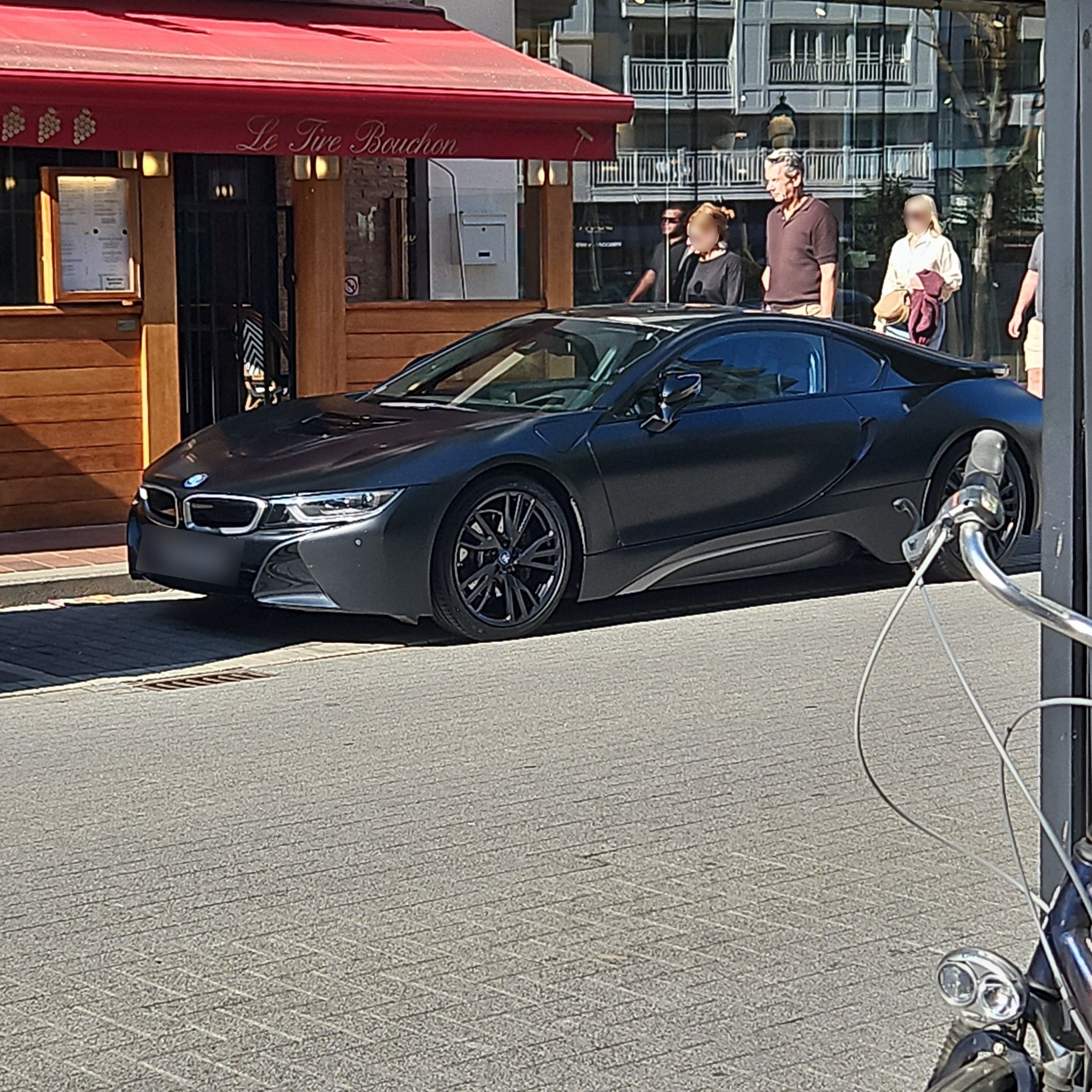 2014 BMW i8 (I12)