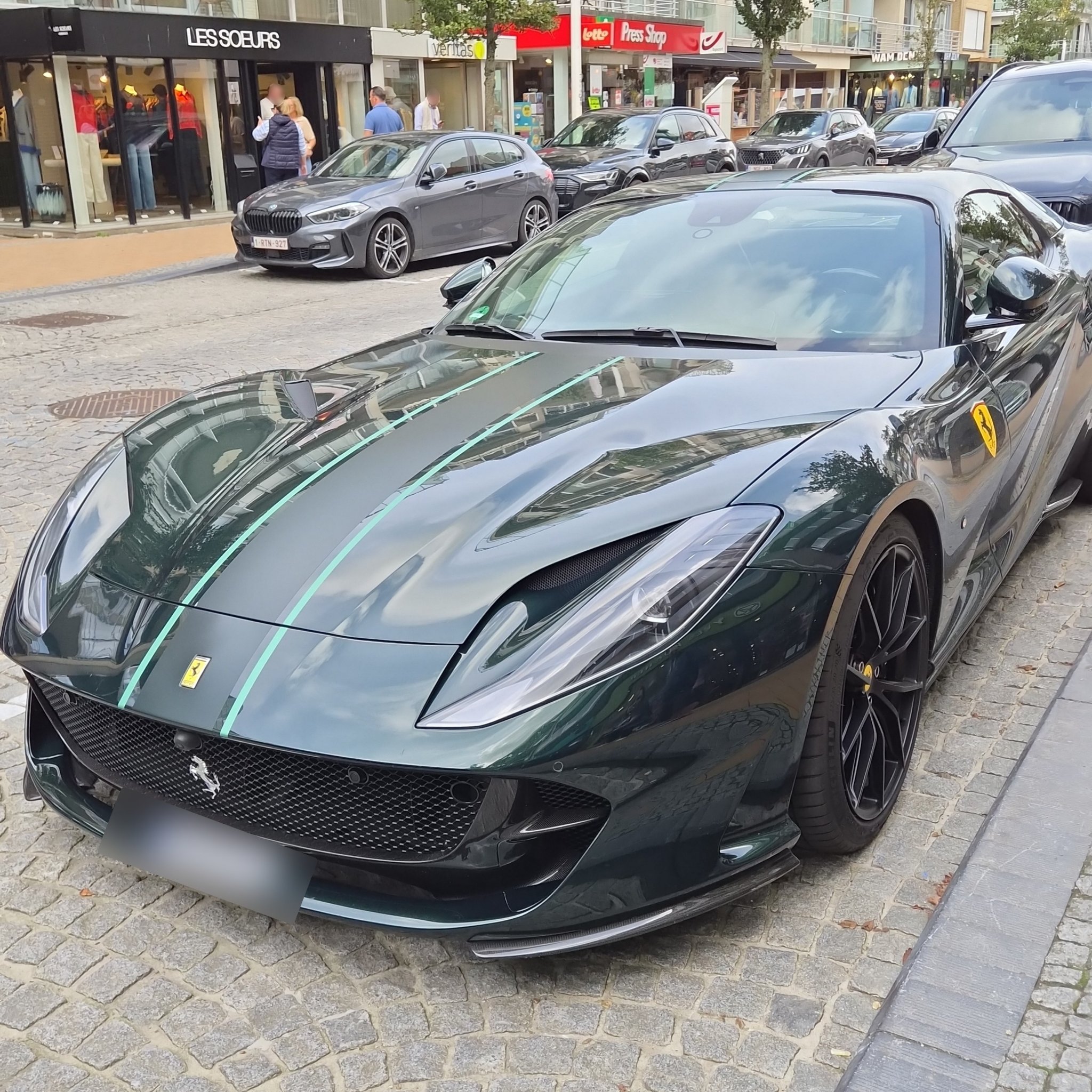 2021 Ferrari 812 Competizione