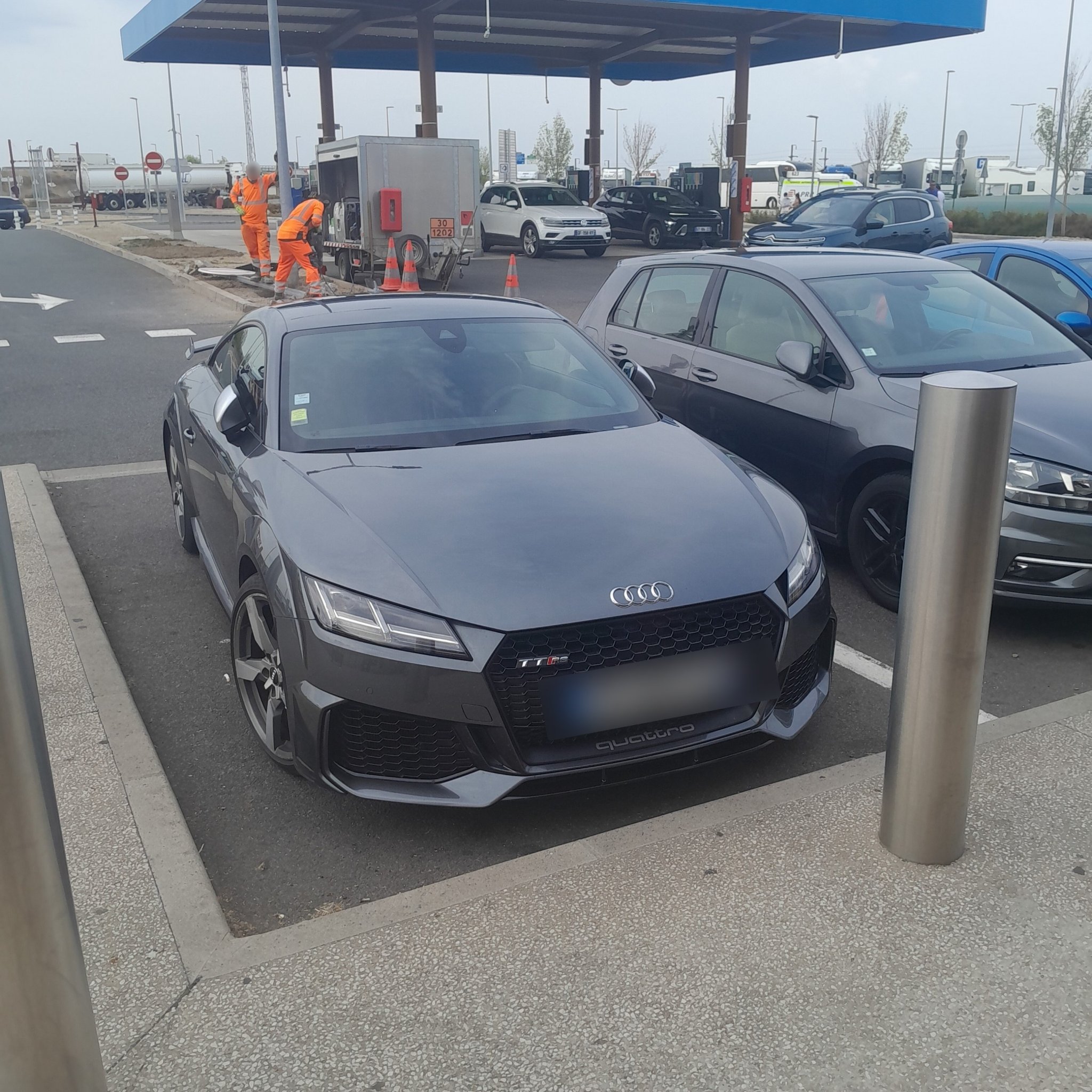 2016 Audi TT RS (8S)