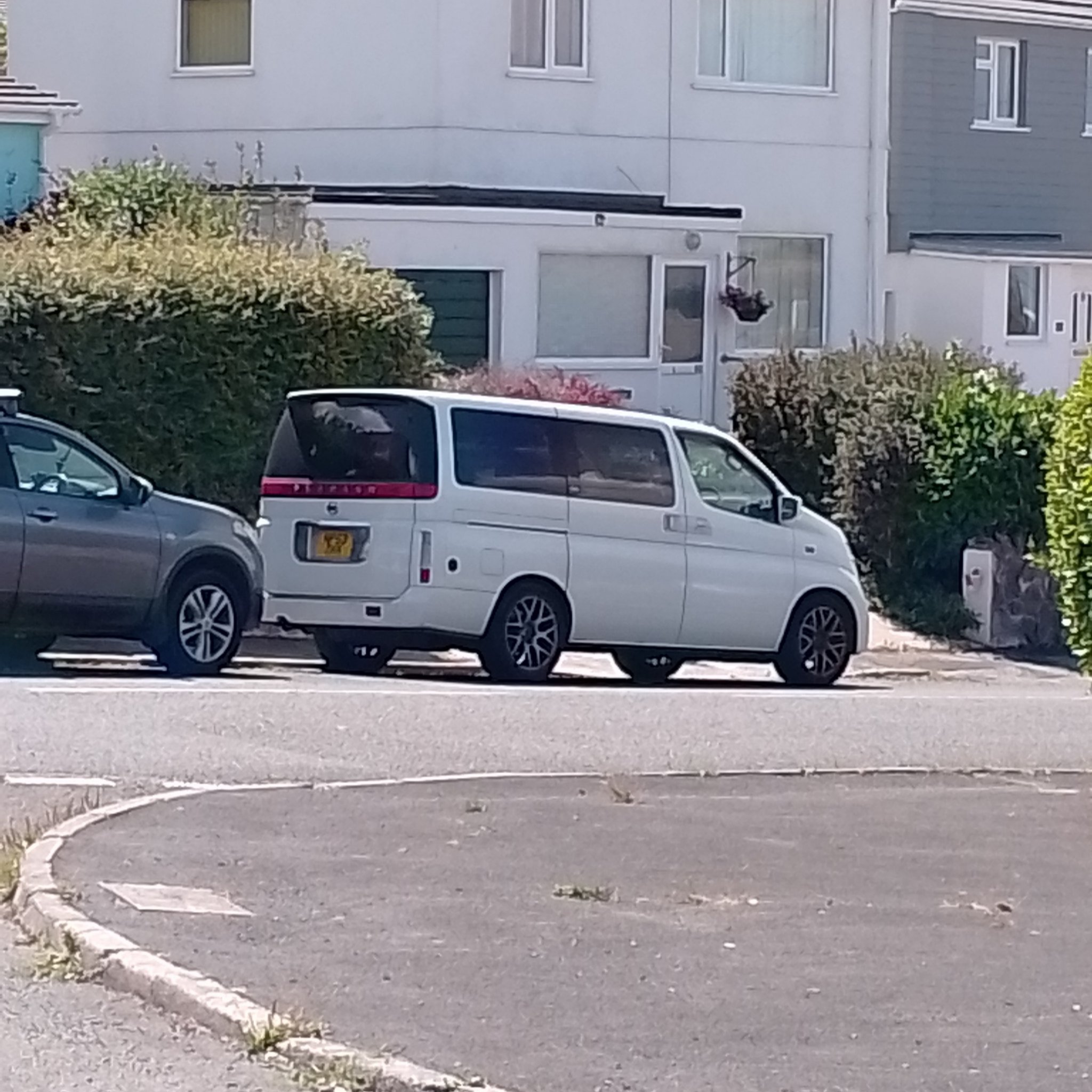 2002 Nissan Elgrand (E51)