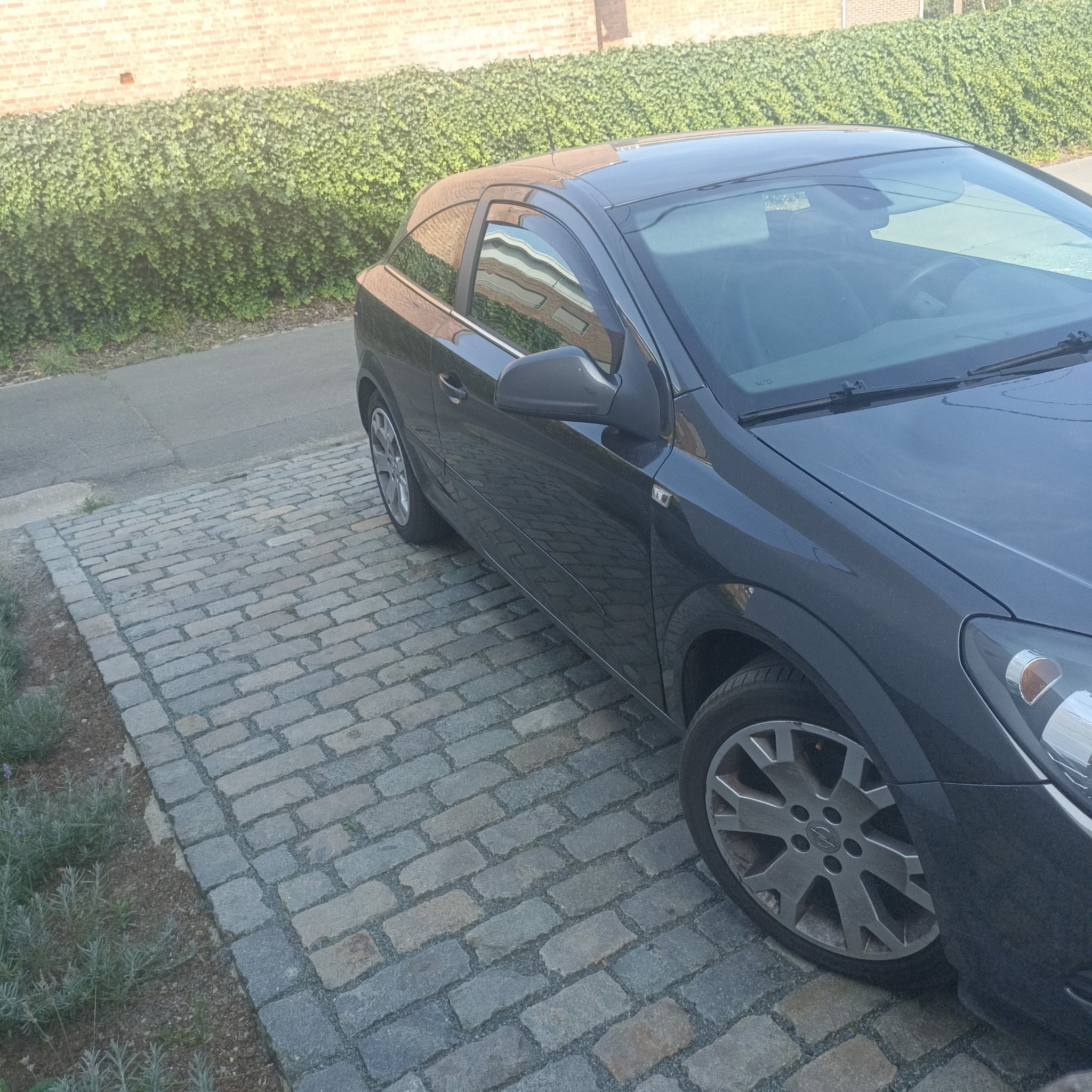 2005 Opel Astra GTC (H)
