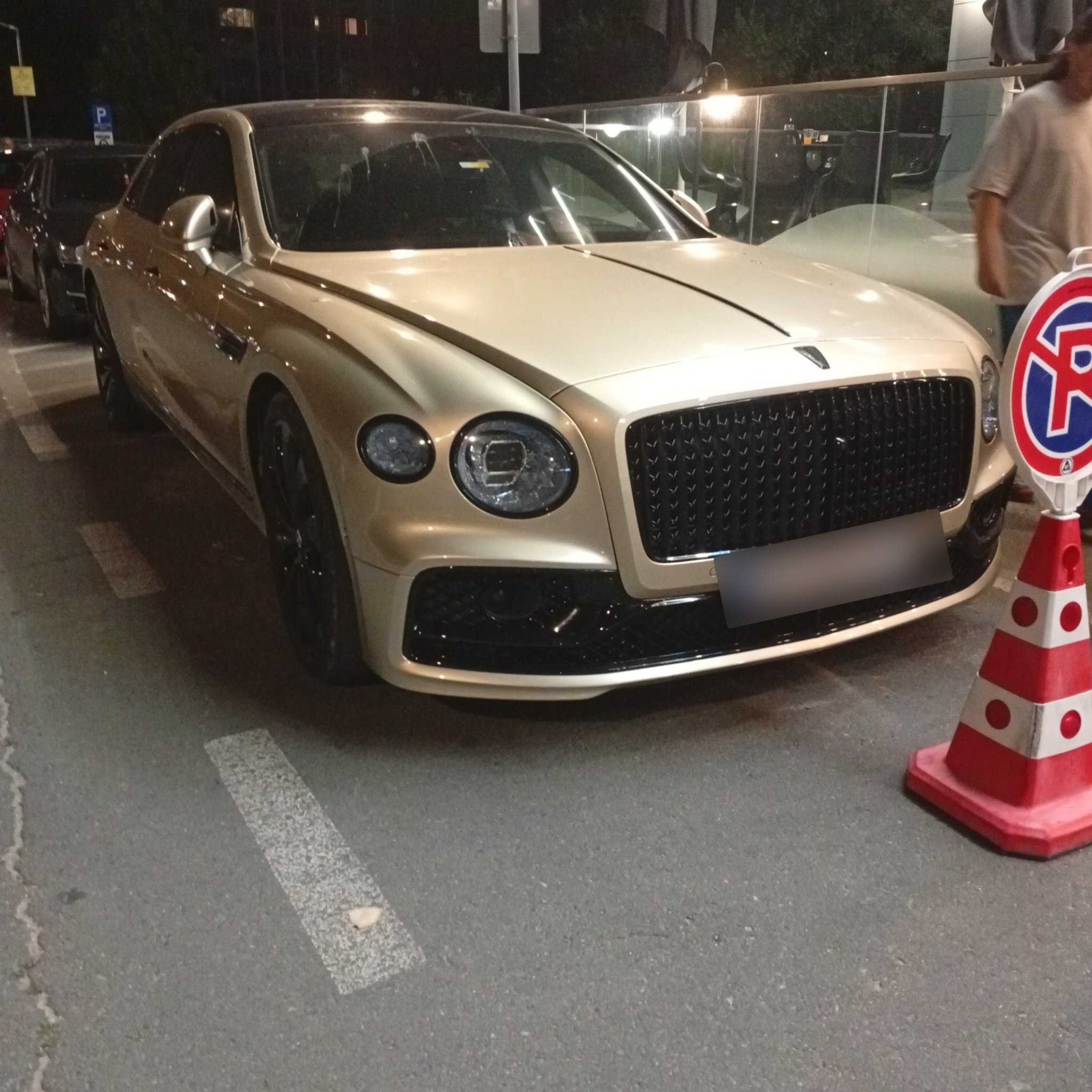 2019 Bentley Flying Spur (III)
