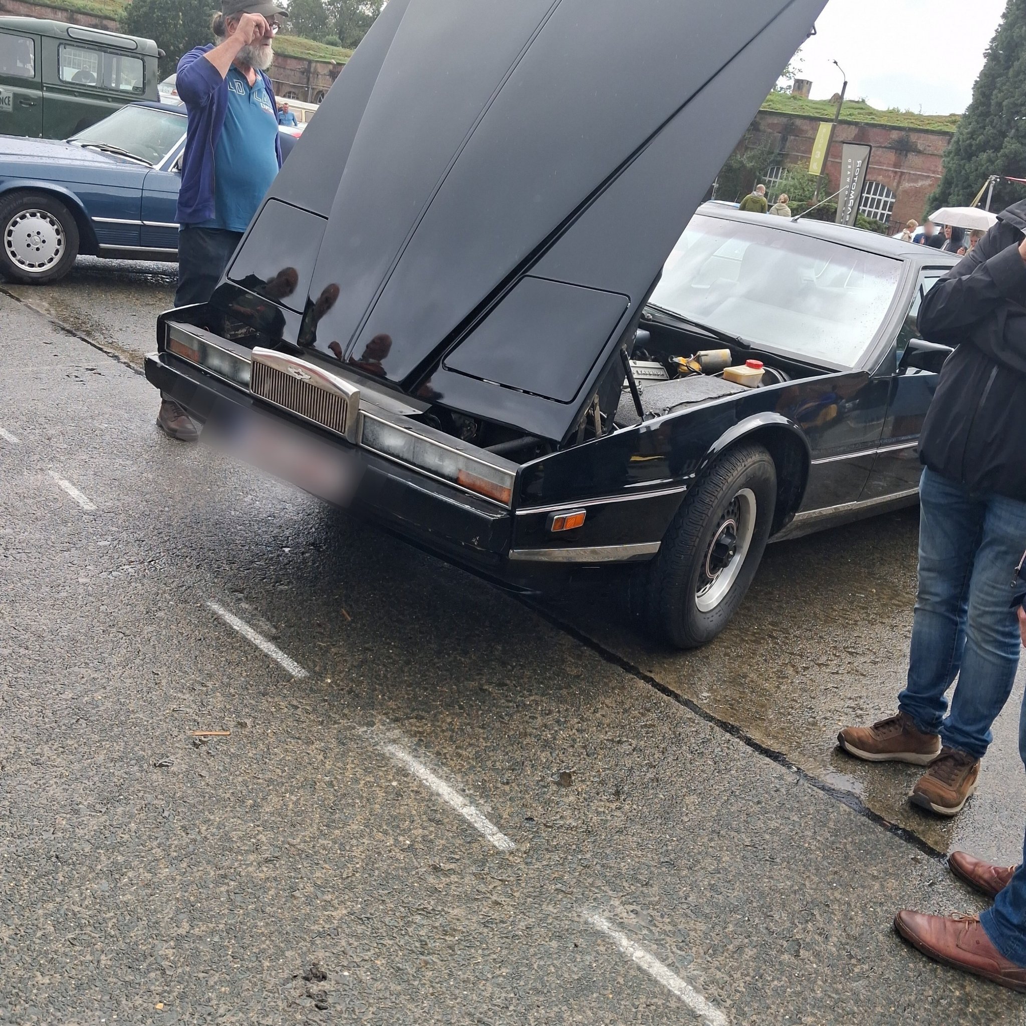 1976 Aston Martin Lagonda (Series 2)