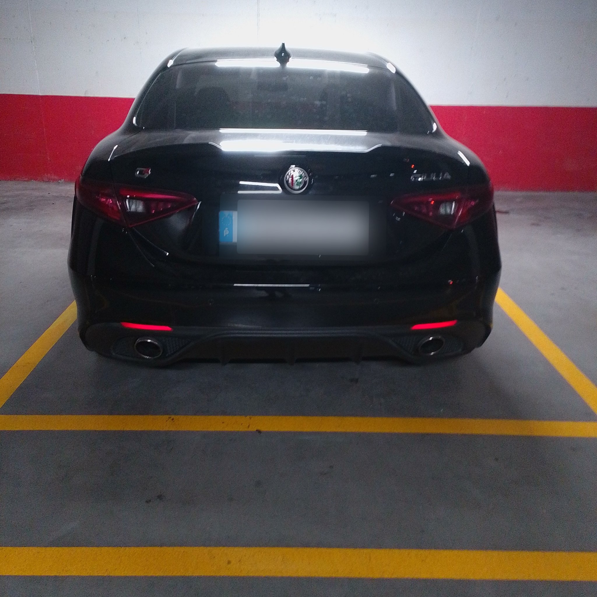 2016 Alfa Romeo Giulia (952)