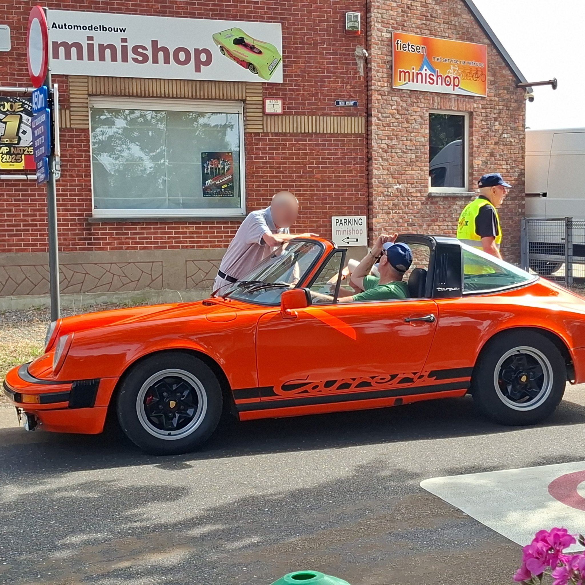 1974 Porsche 911 (G-Series) Carrera Targa