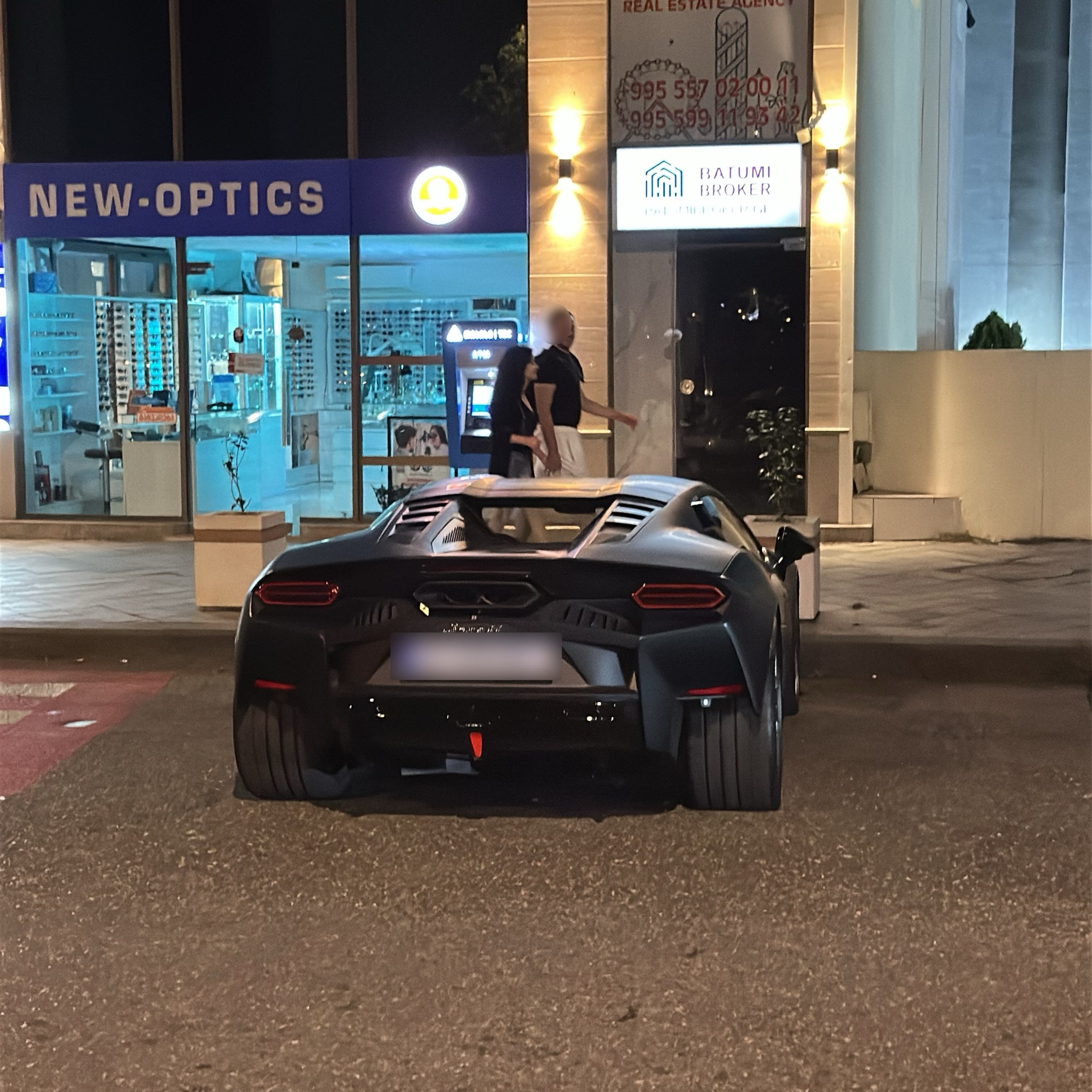 2023 Lamborghini Revuelto