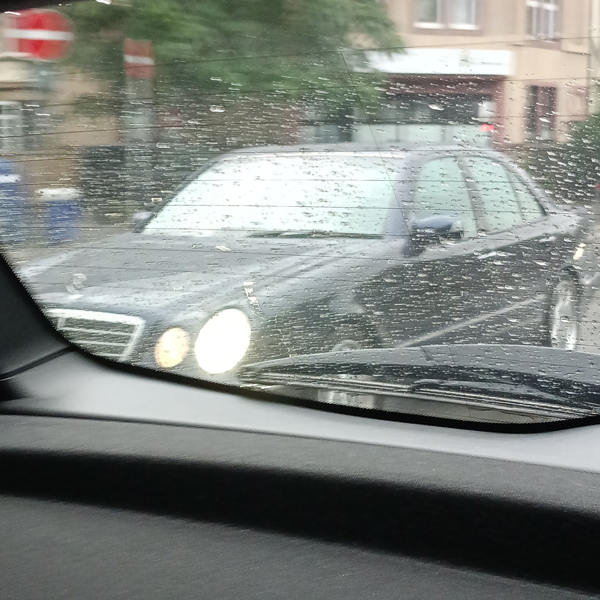 2002 Mercedes-Benz E-Class (W211)
