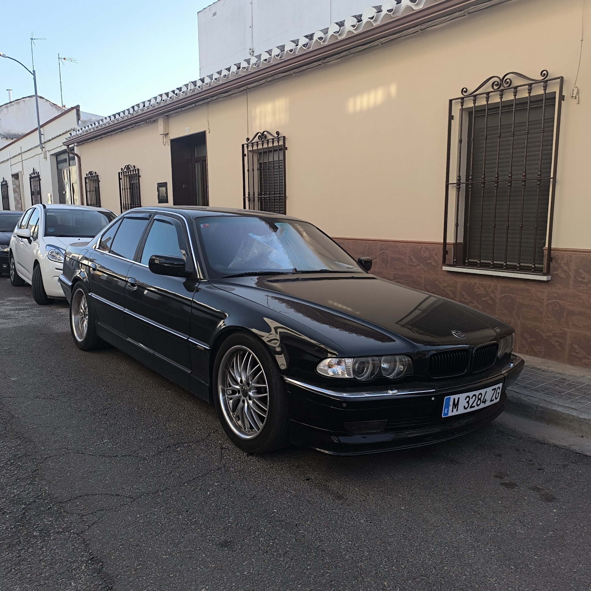 1994 BMW 7 Series (E38)